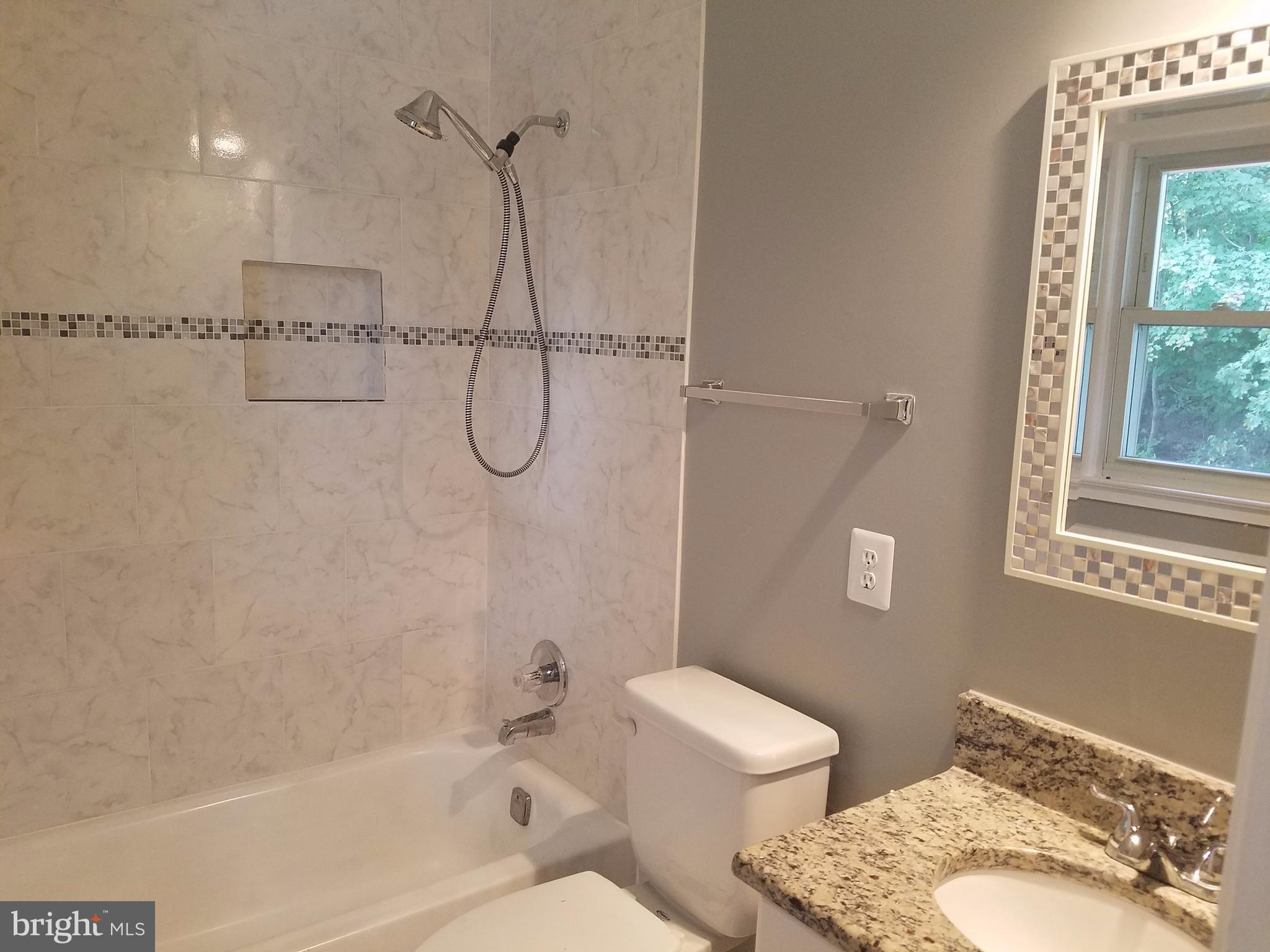 DALE CITY - Residential Lease