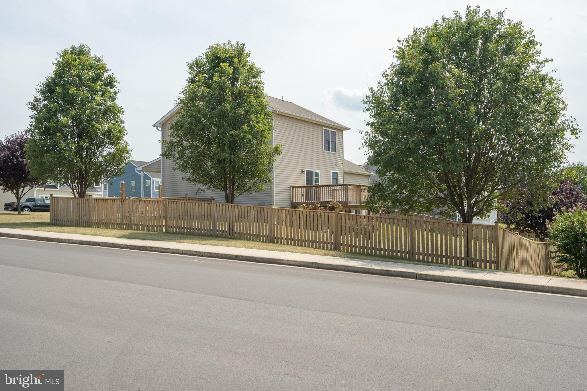 RED HILL - Residential