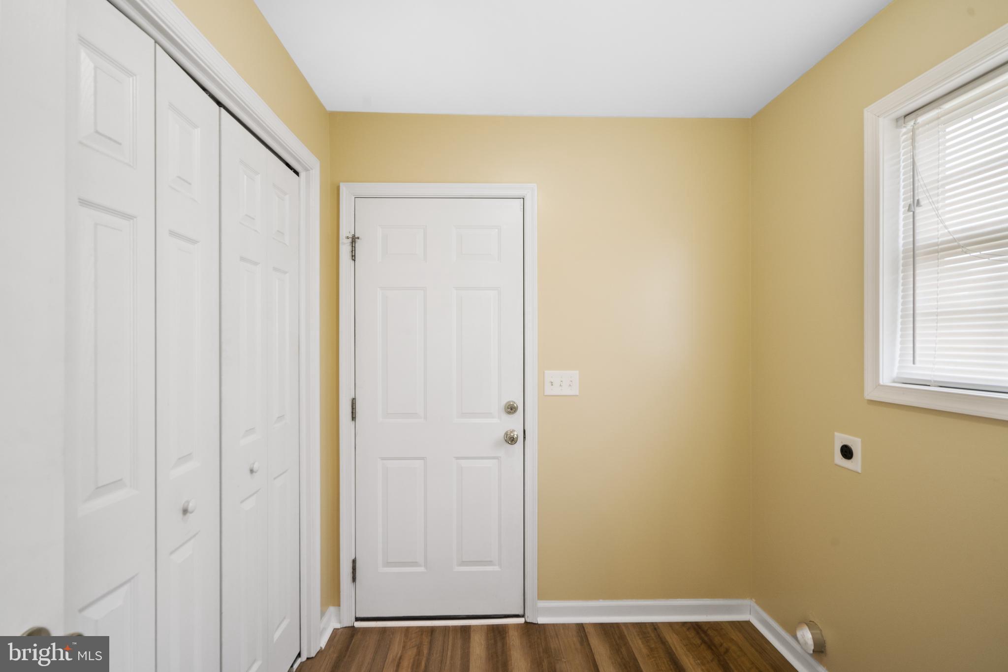 RED HILL - Residential