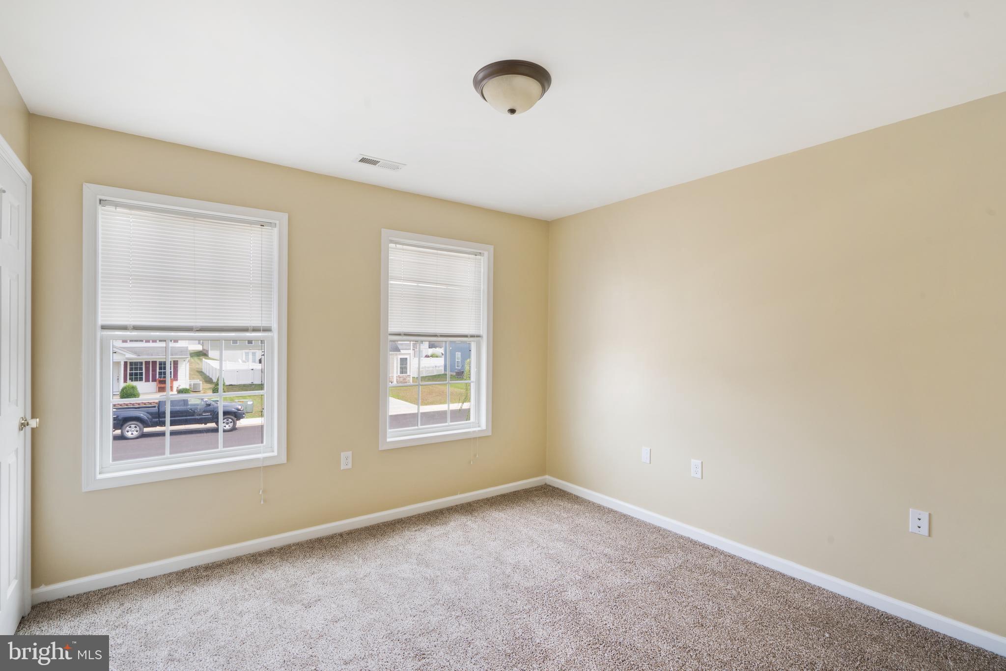 RED HILL - Residential