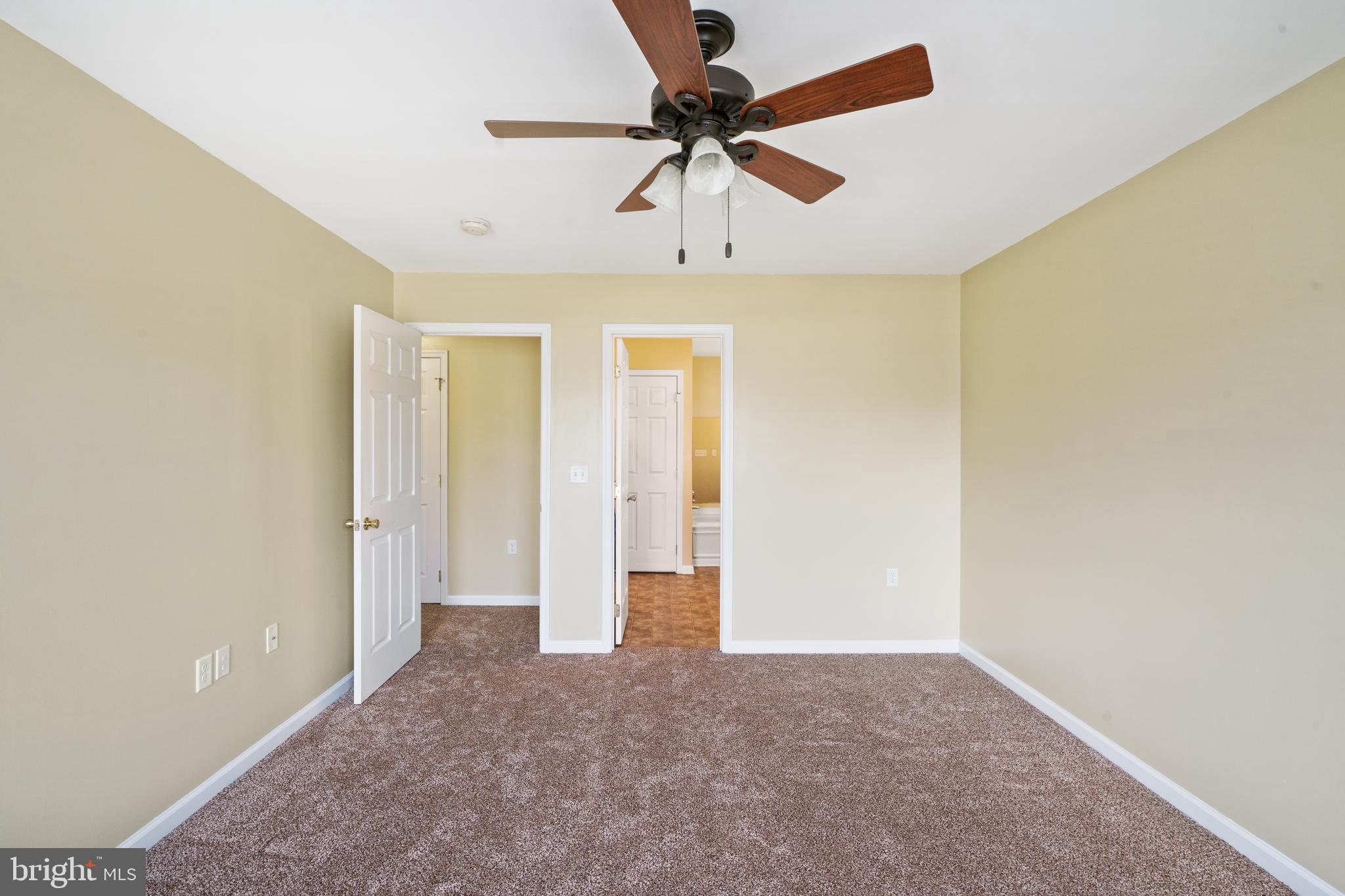 RED HILL - Residential