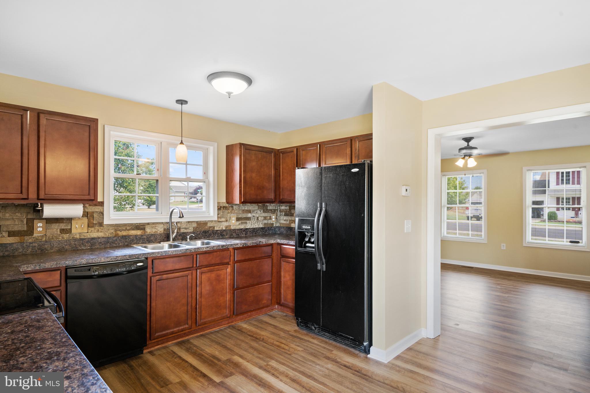 RED HILL - Residential