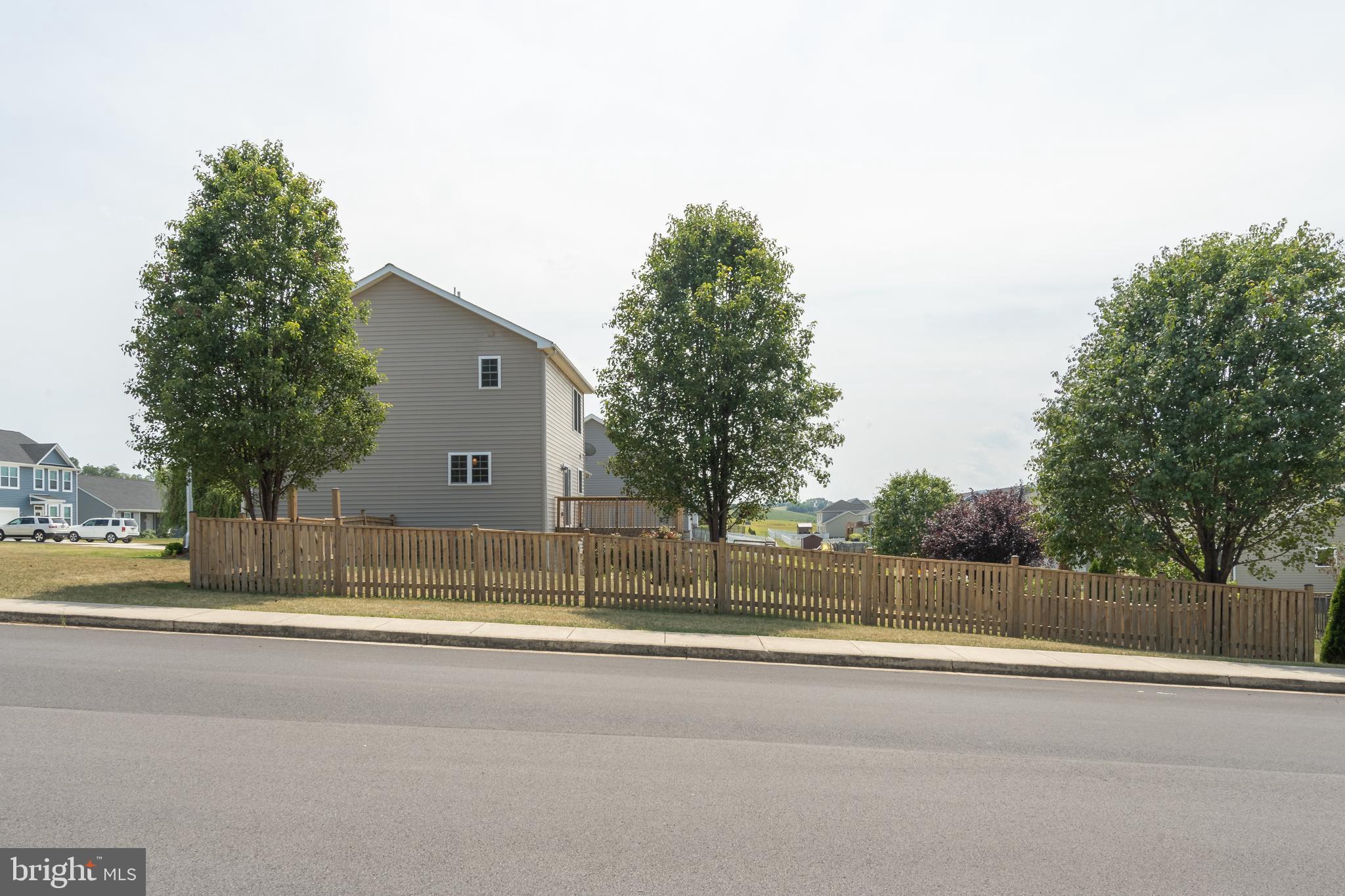 RED HILL - Residential