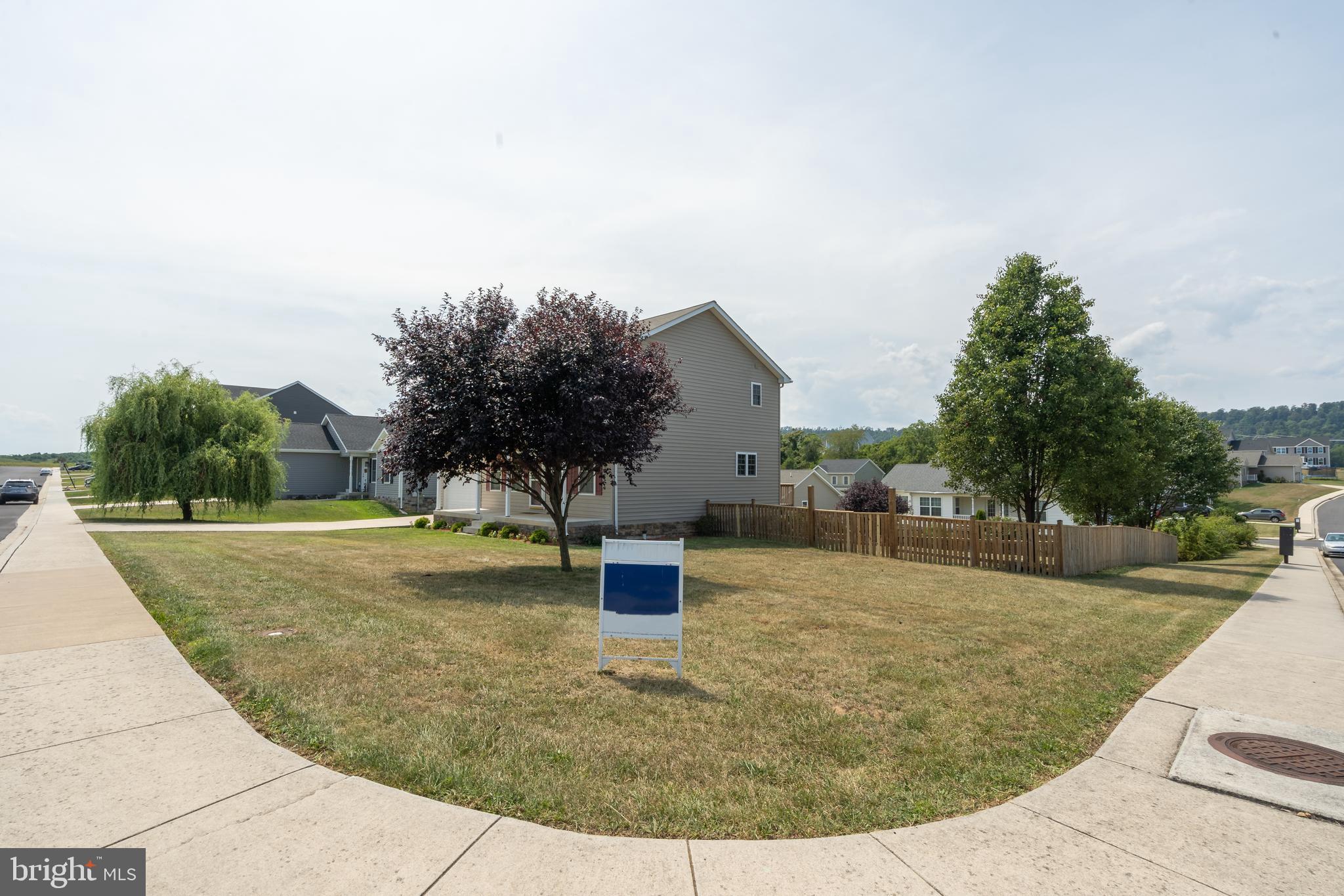 RED HILL - Residential