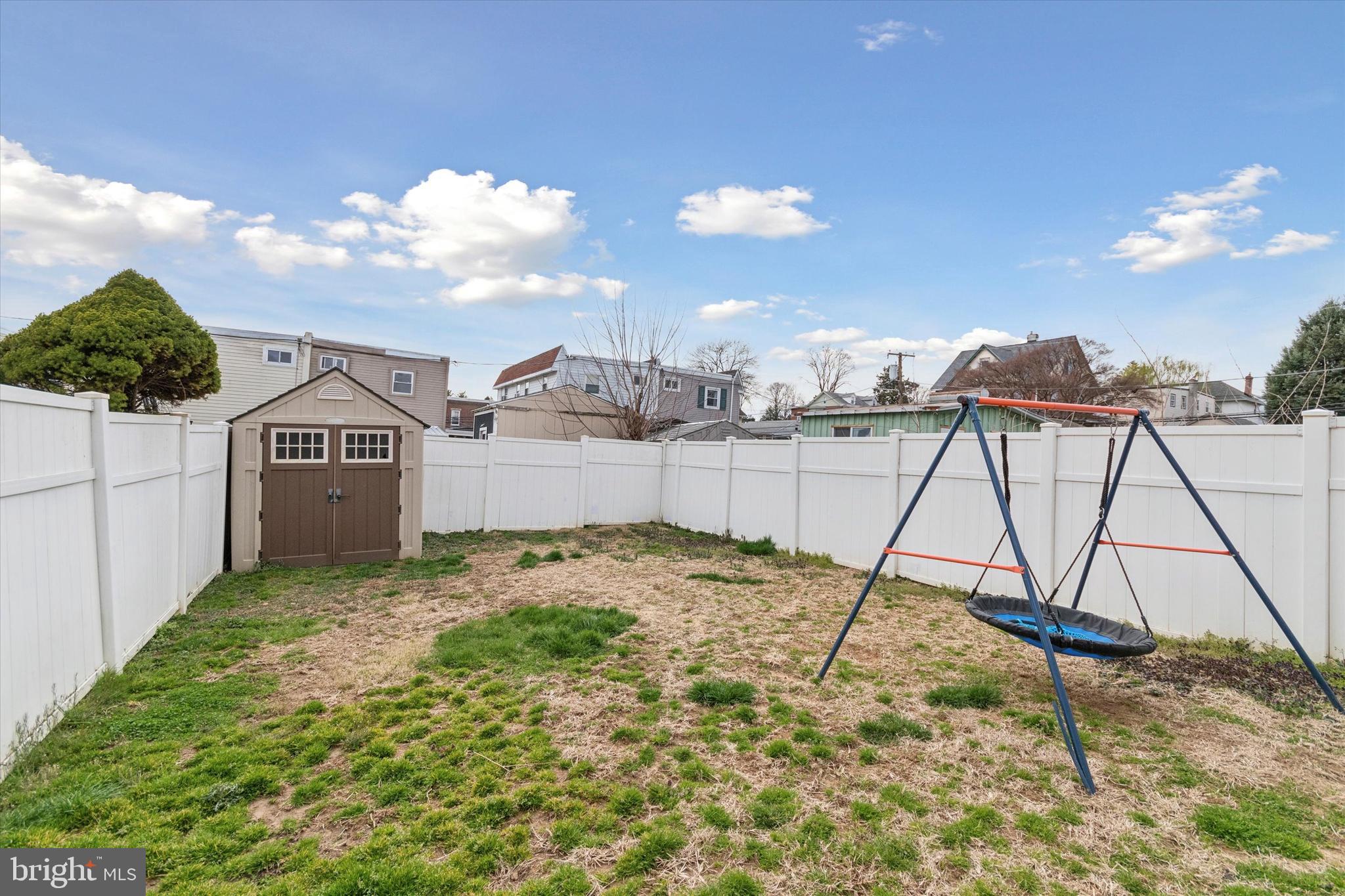 CLIFTON HEIGHTS - Residential