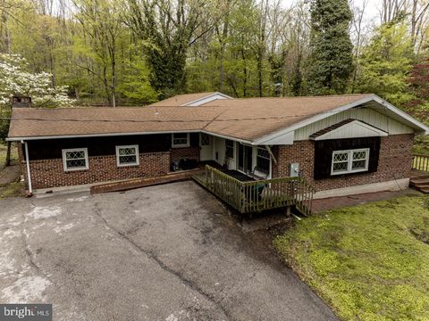 Photo of 1701 Bahr Road, POTTSTOWN, PA 19464 (MLS # PAMC2177738)