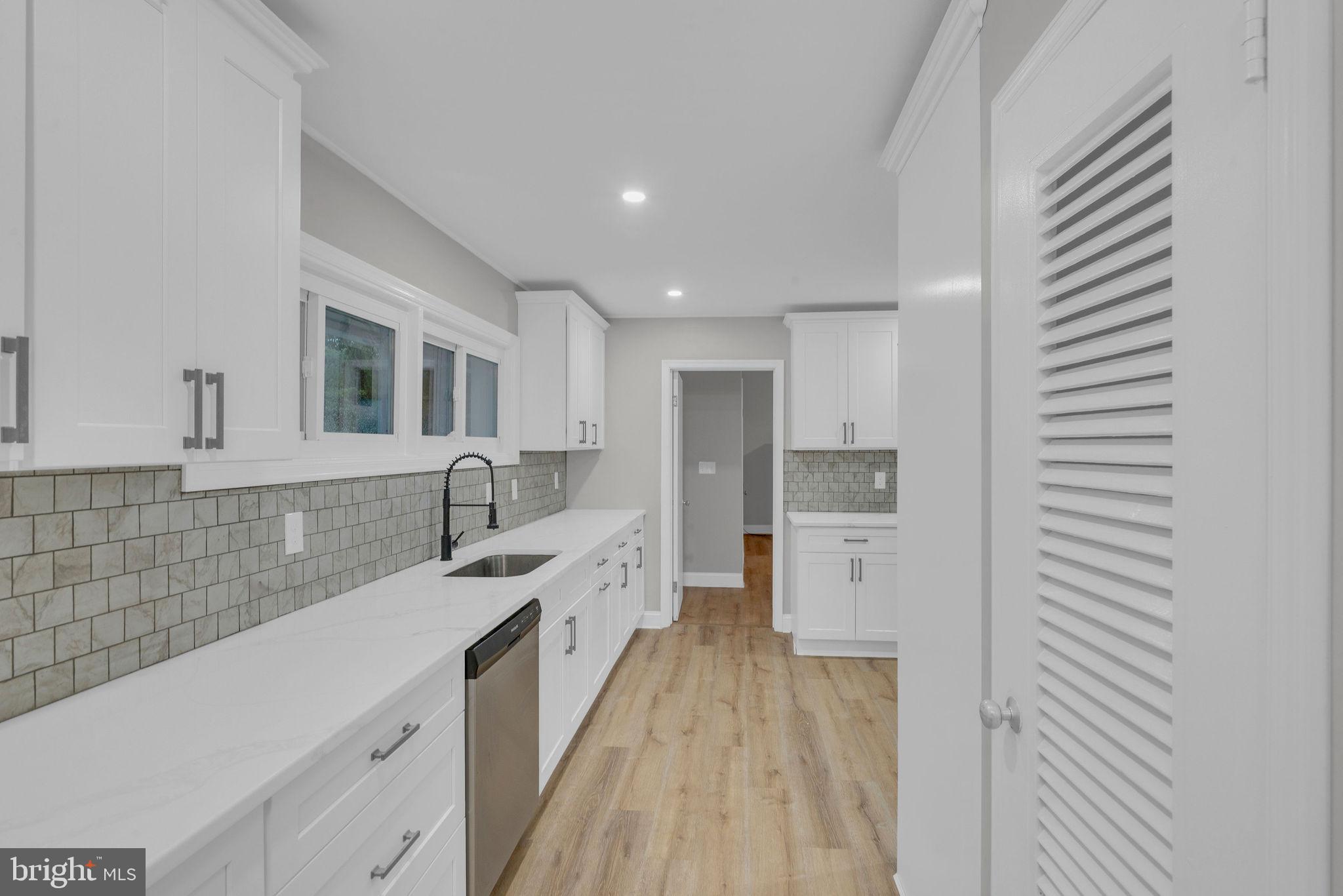 283 SNOWBALL DRIVE