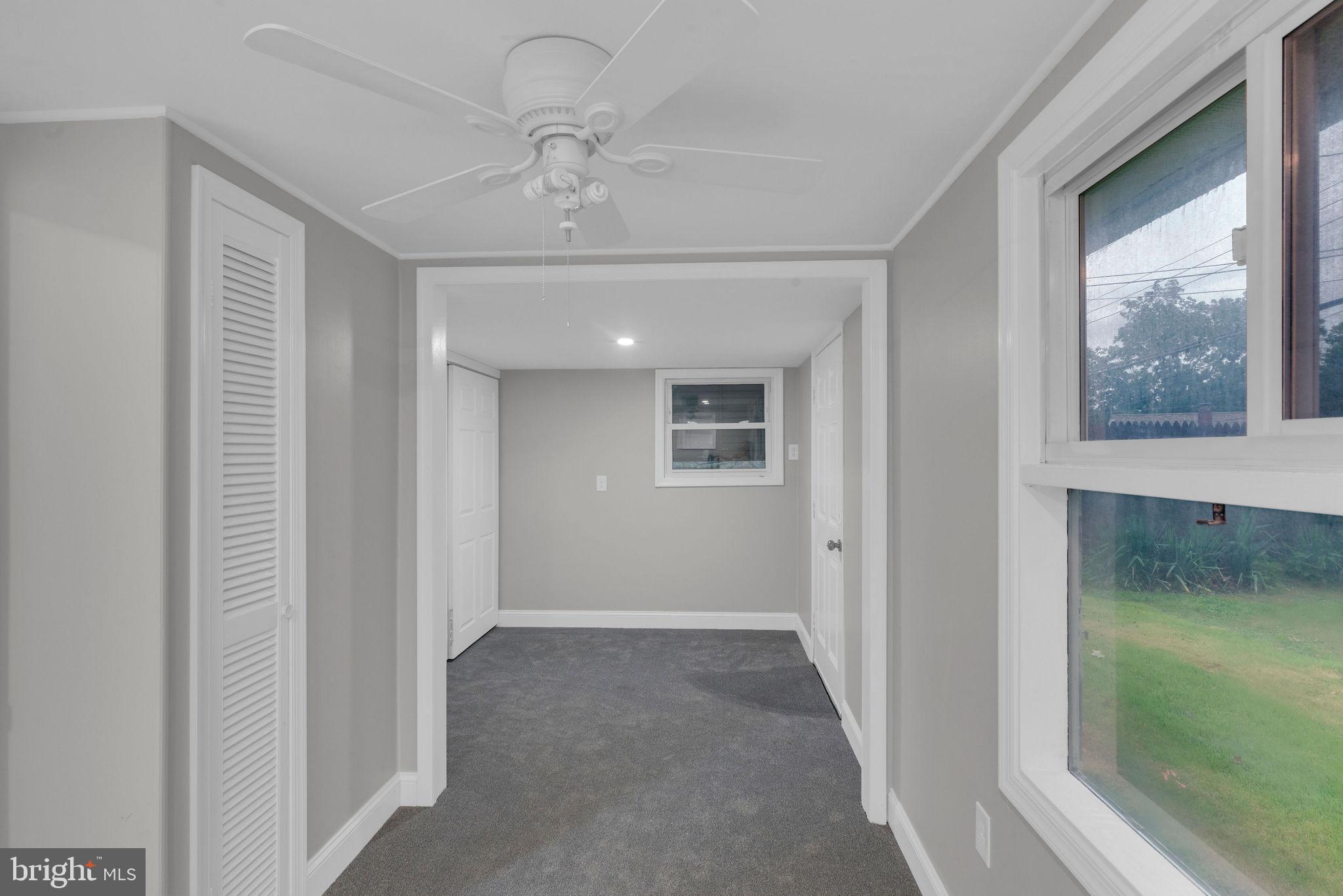 SNOWBALL GATE - Residential