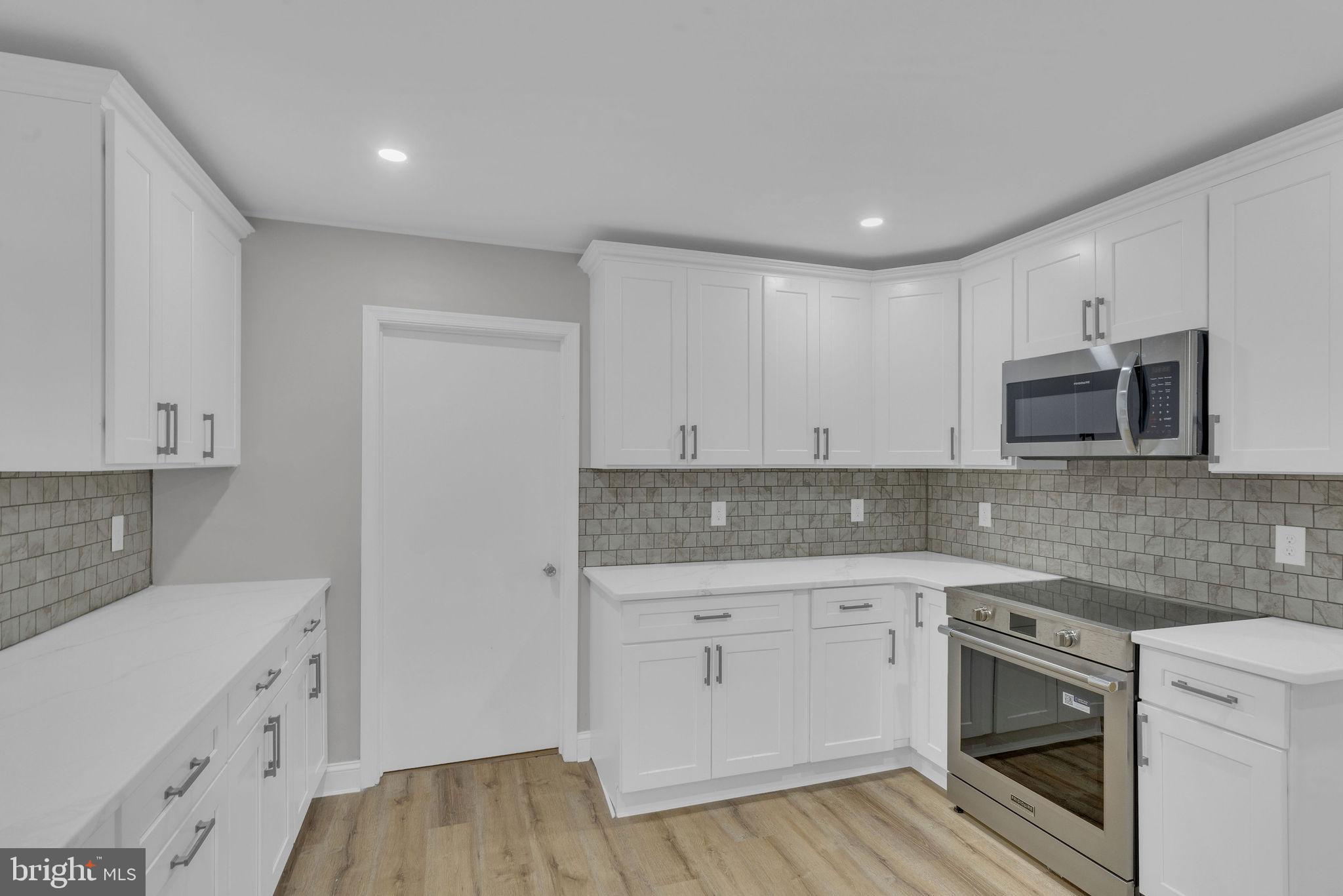 283 SNOWBALL DRIVE