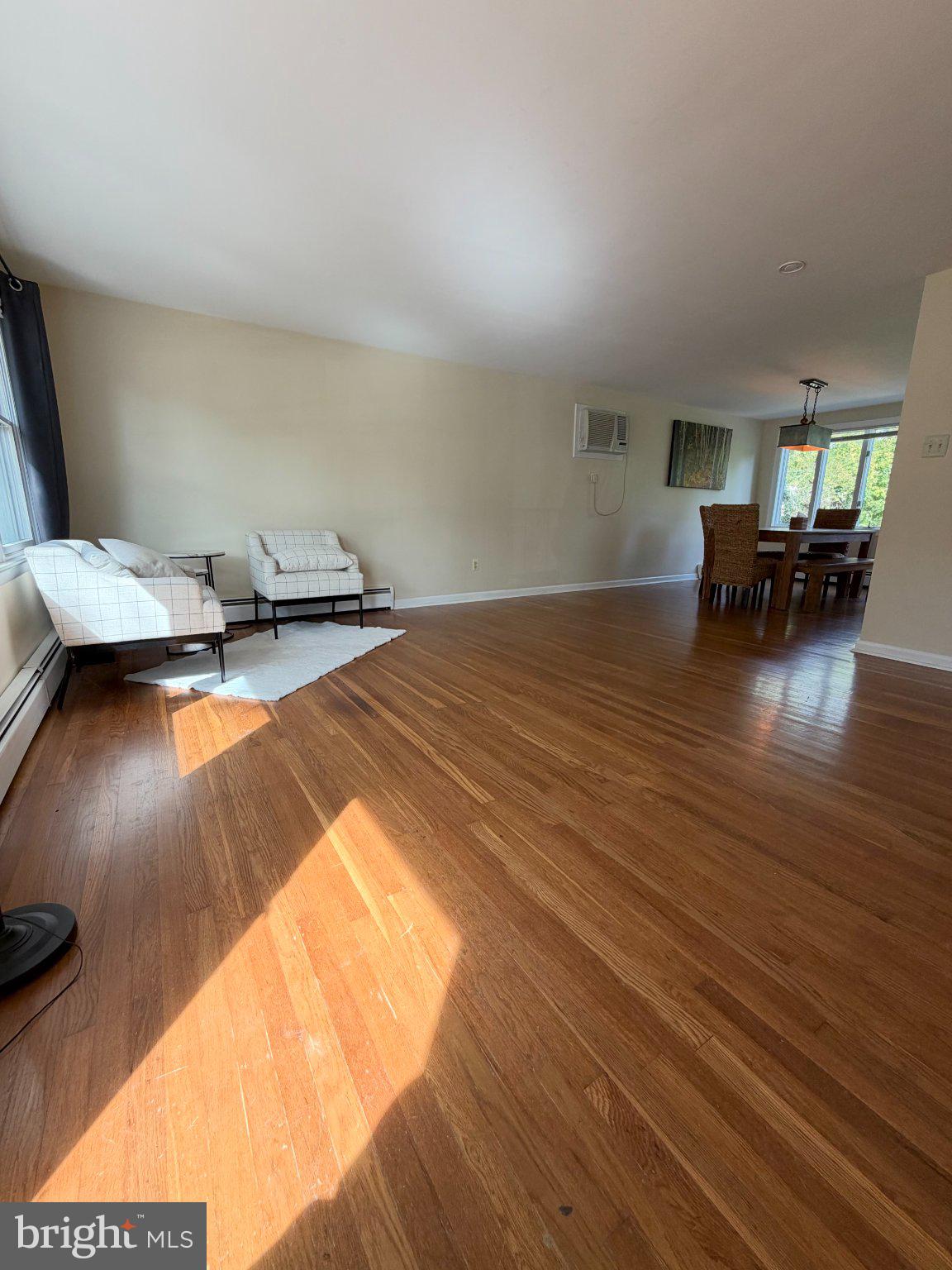 1127 EMERALD AVENUE