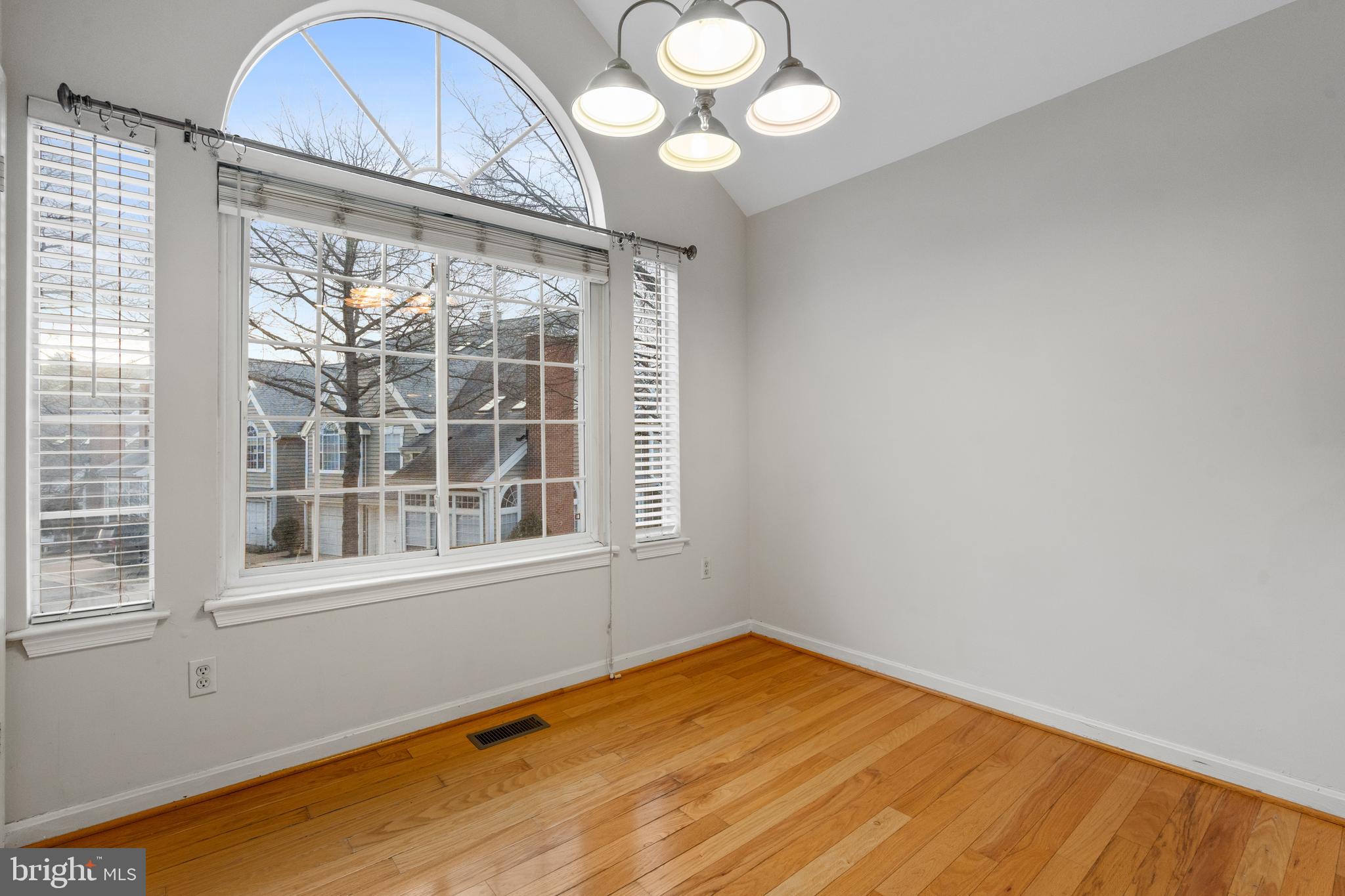 BARRINGTON POINTE CONDOS - Residential