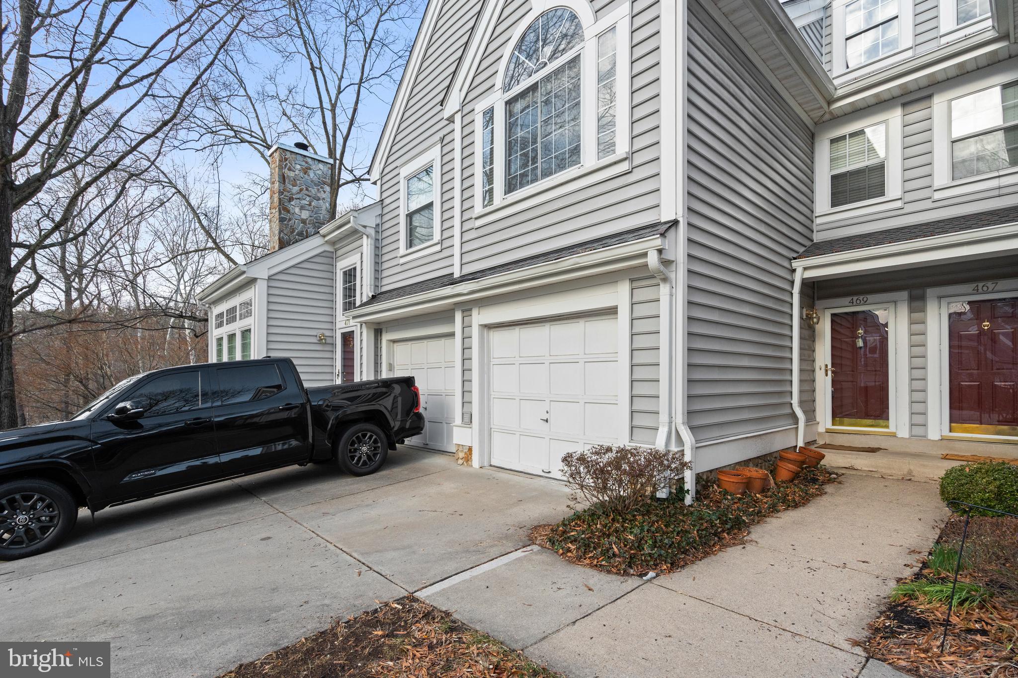 BARRINGTON POINTE CONDOS - Residential