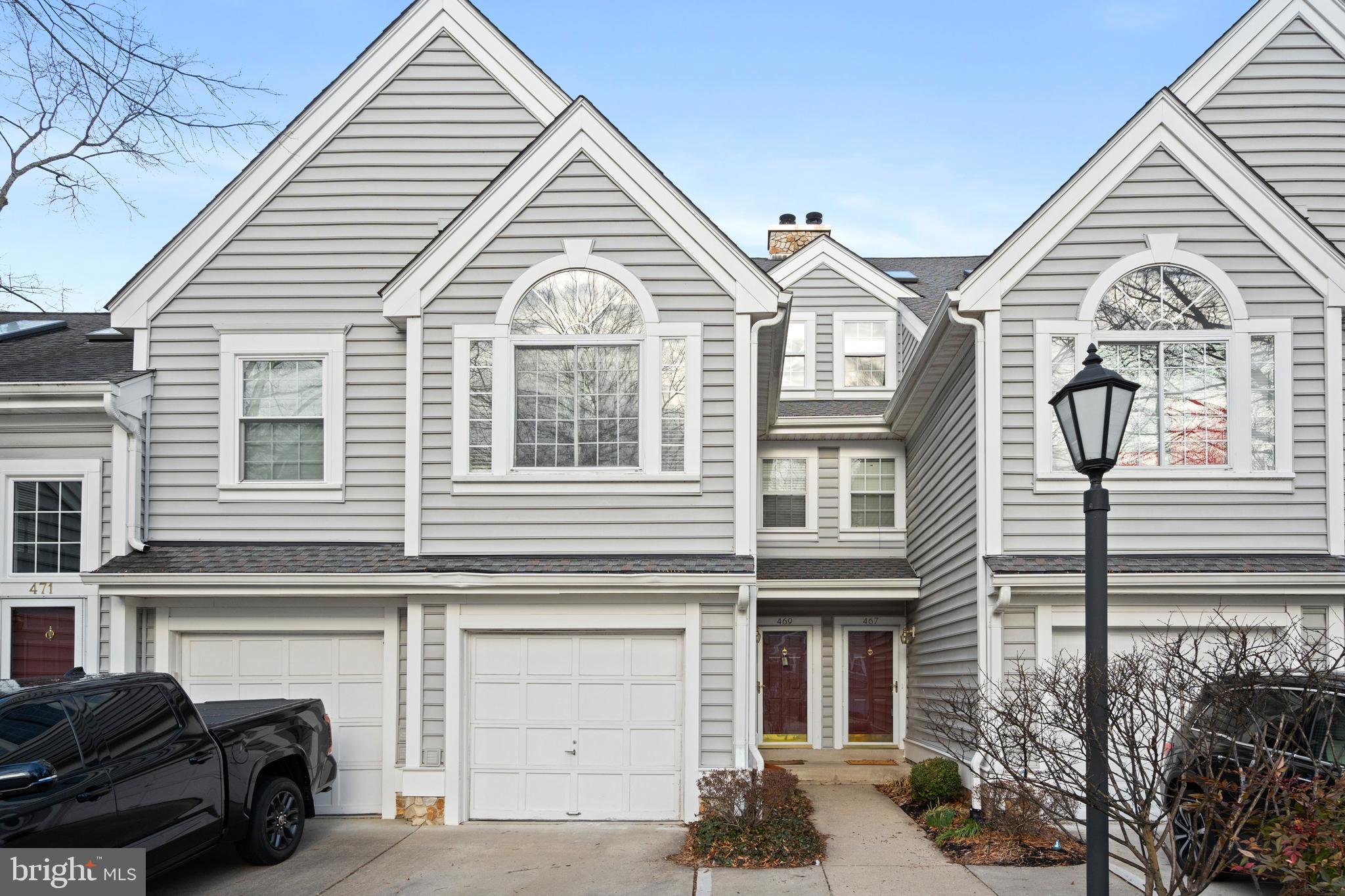 BARRINGTON POINTE CONDOS - Residential