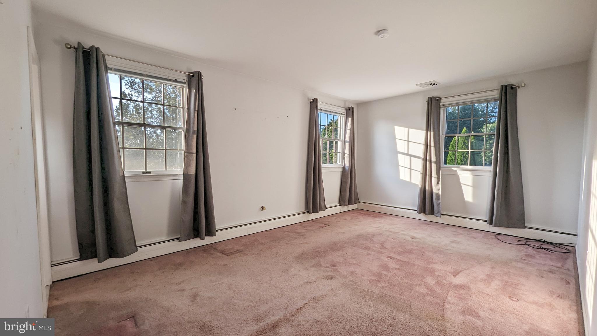 FOUNTAINVILLE HILL - Residential