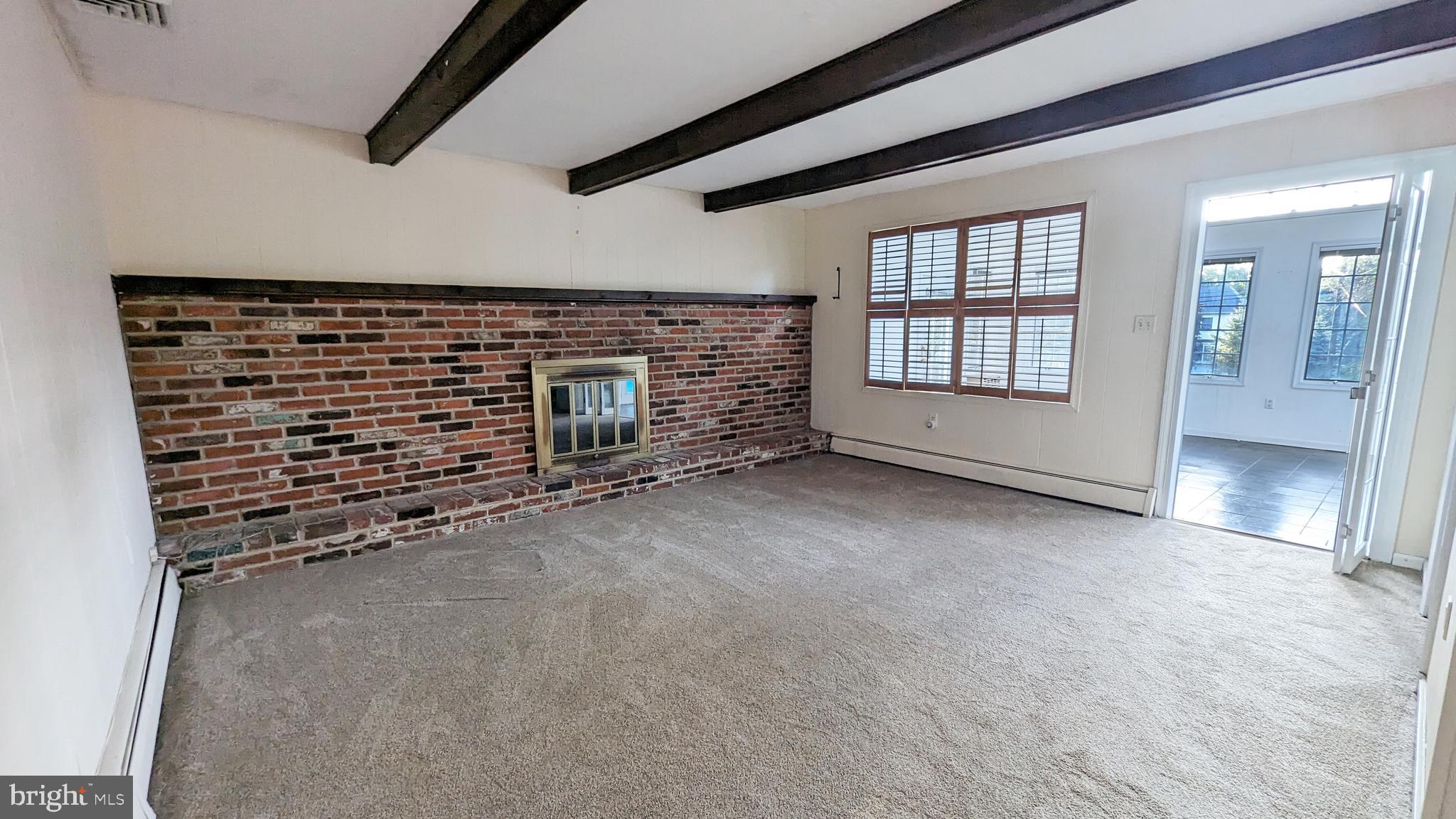 FOUNTAINVILLE HILL - Residential