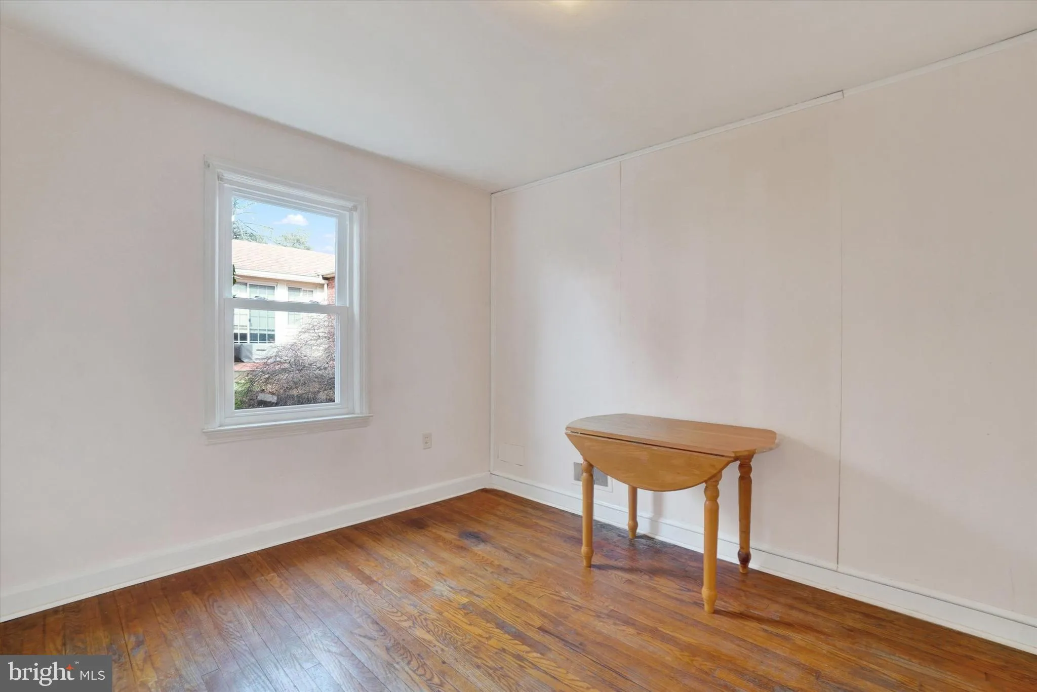 York, Pennsylvania 17404, United States, 2 Bedrooms Bedrooms, ,1 BathroomBathrooms,Residential,Pending,742