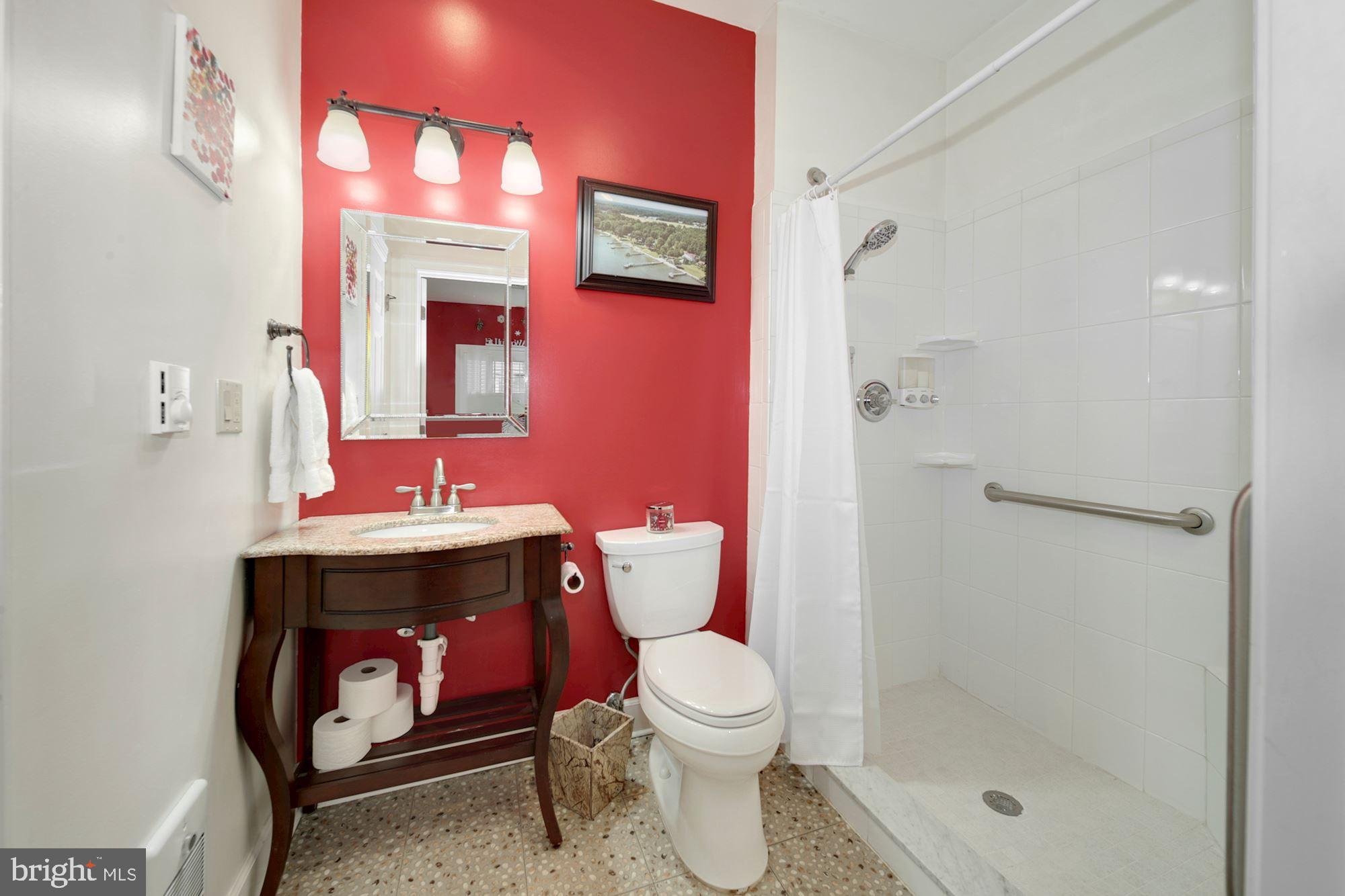 WHITETAIL MOUNTAINSIDE HOMES - Residential