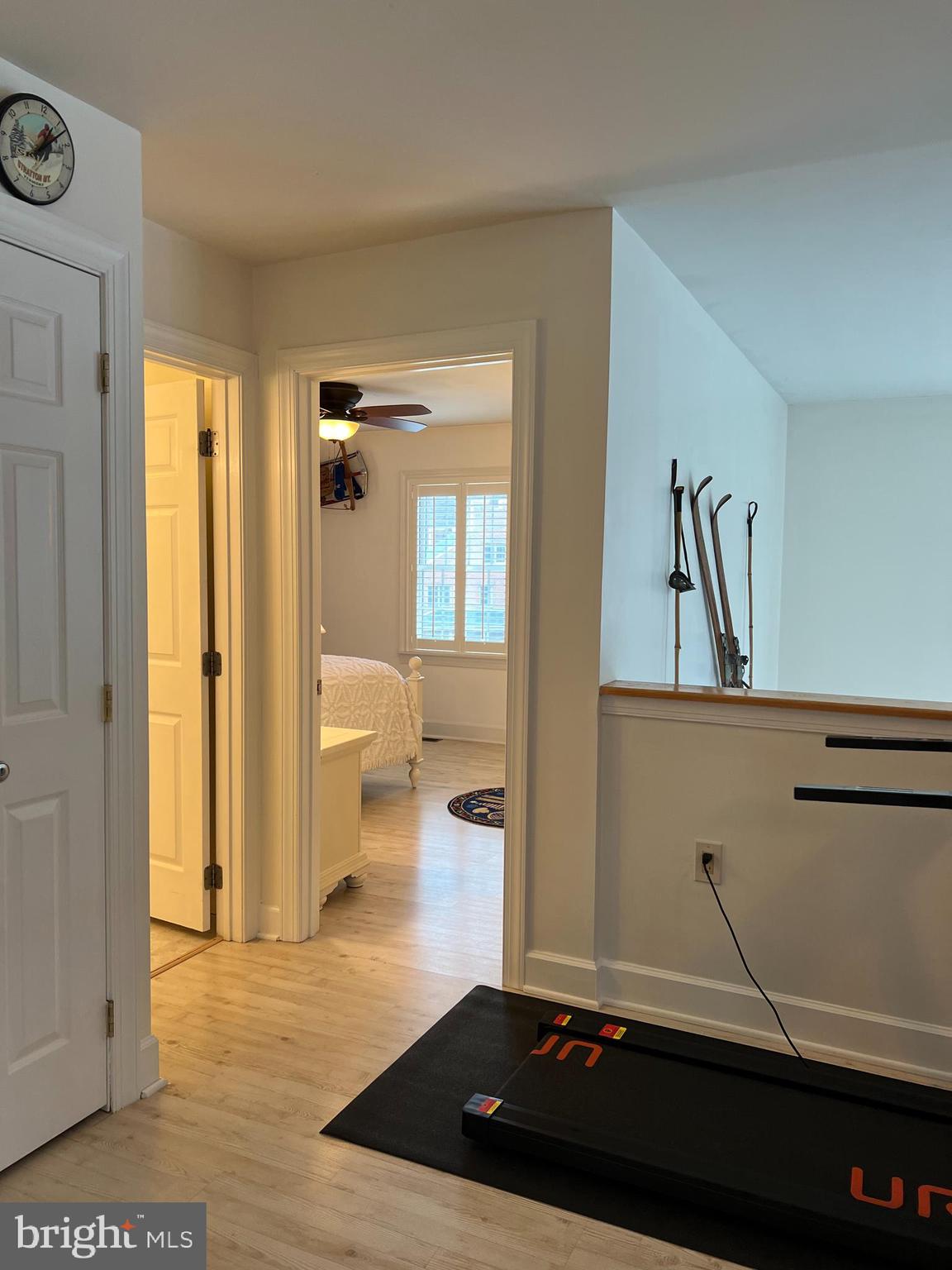 WHITETAIL MOUNTAINSIDE HOMES - Residential