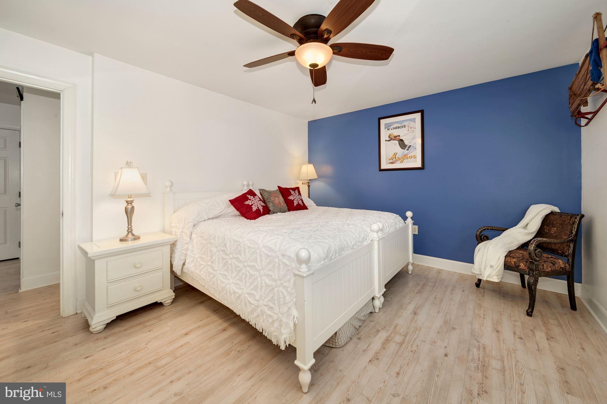 WHITETAIL MOUNTAINSIDE HOMES - Residential