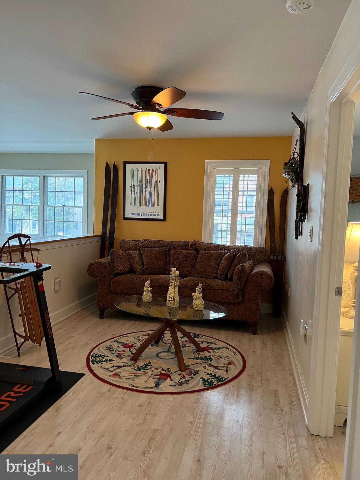 WHITETAIL MOUNTAINSIDE HOMES - Residential