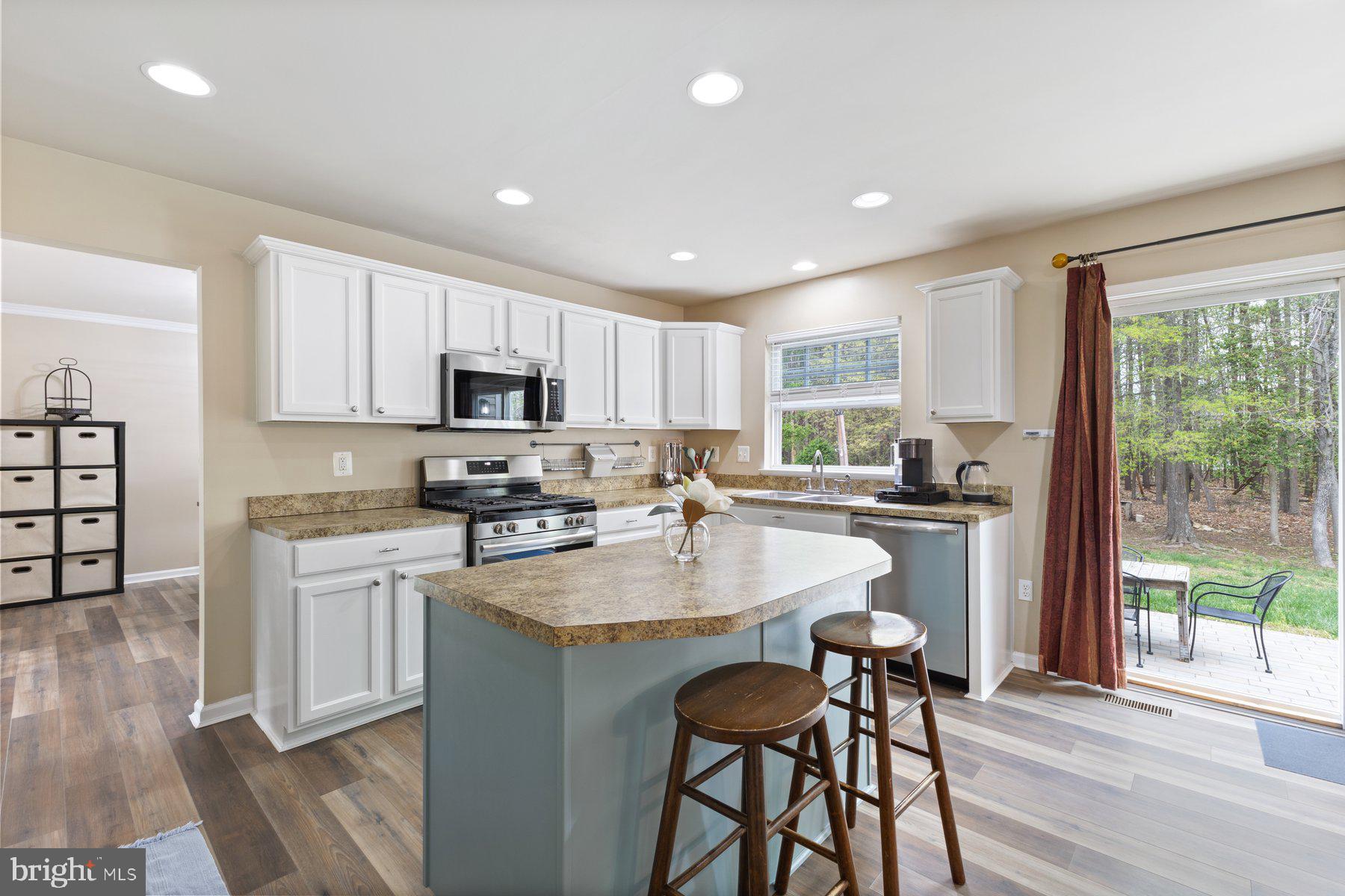 MANNING OVERLOOK - Residential