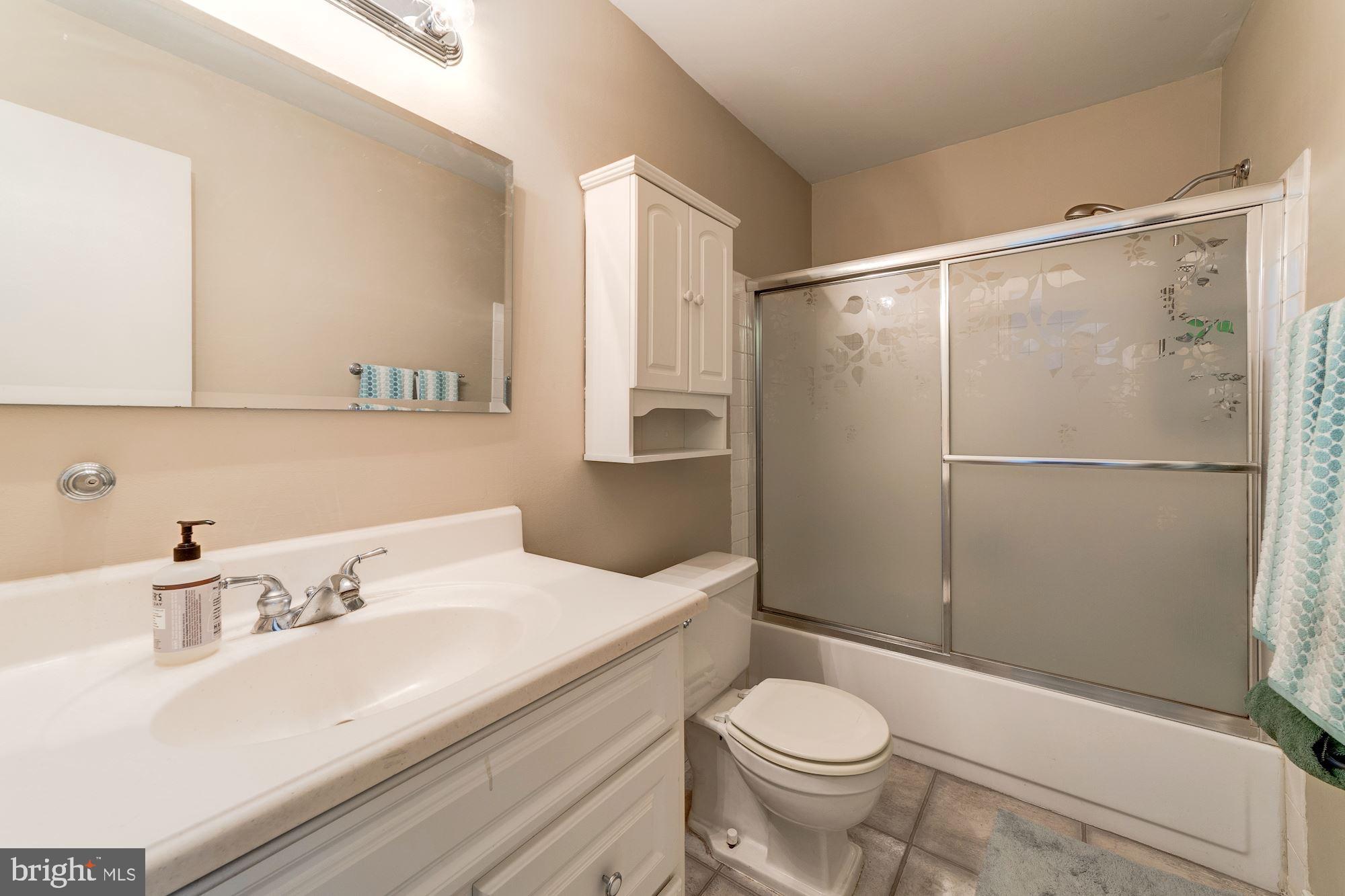 LAKE ANNE OF RESTON - Residential