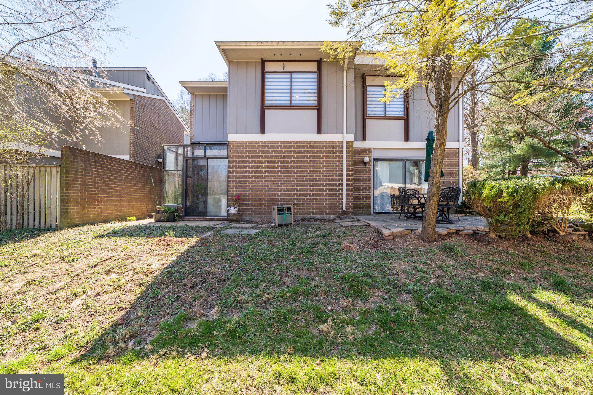 LAKE ANNE OF RESTON - Residential