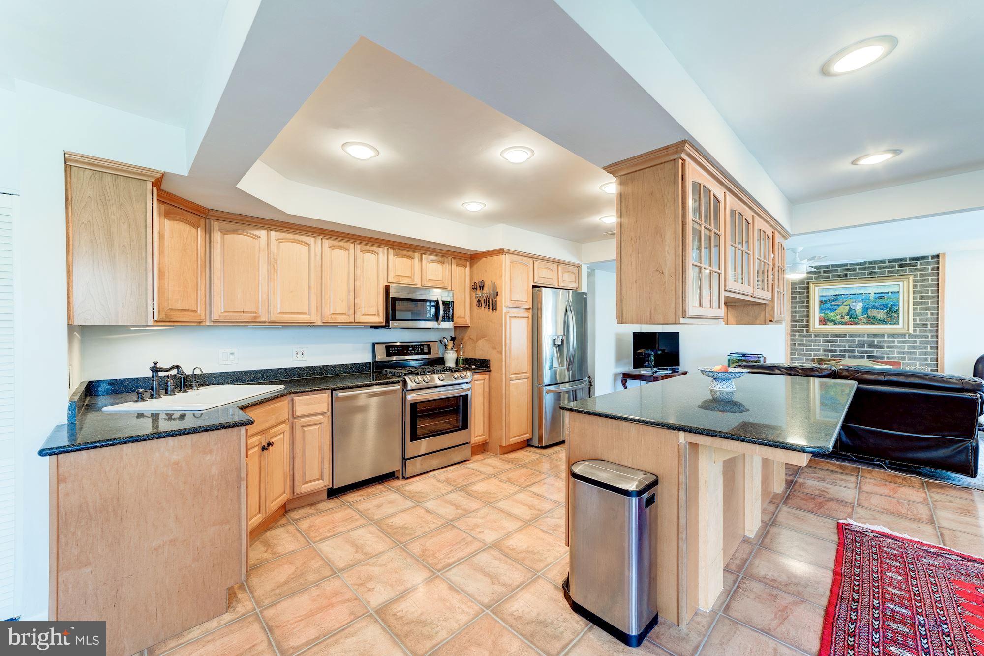 LAKE ANNE OF RESTON - Residential