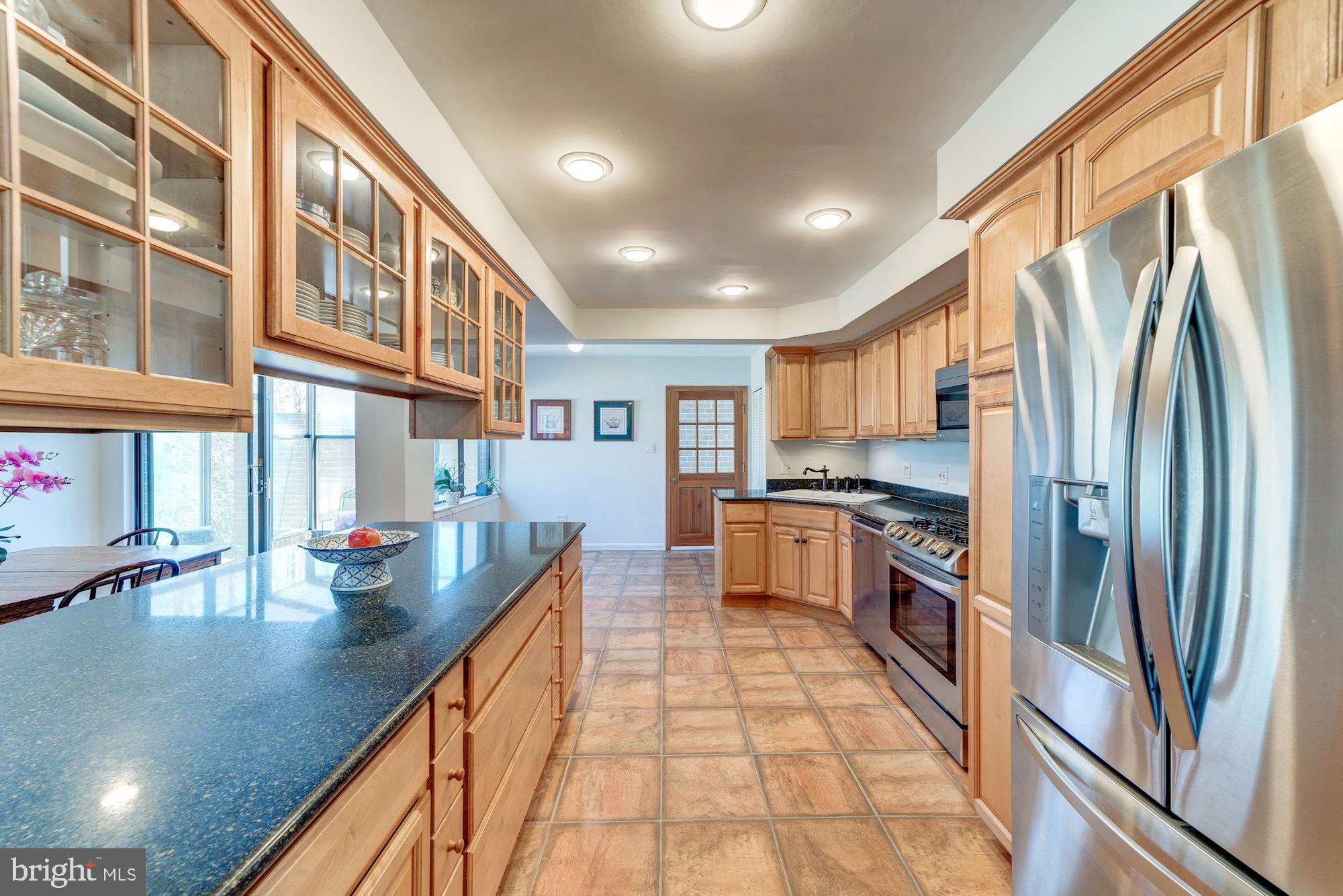 LAKE ANNE OF RESTON - Residential