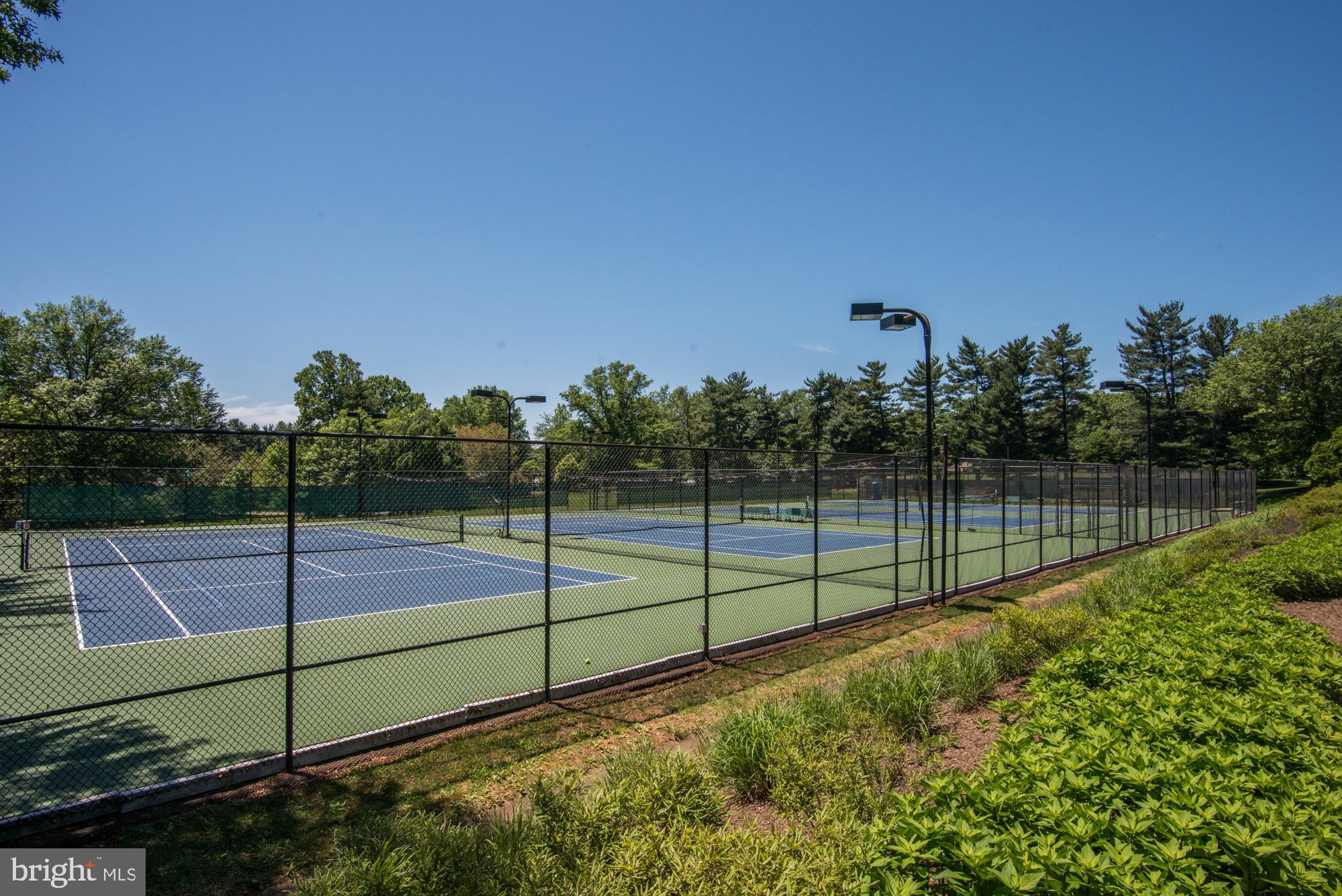LAKE ANNE OF RESTON - Residential