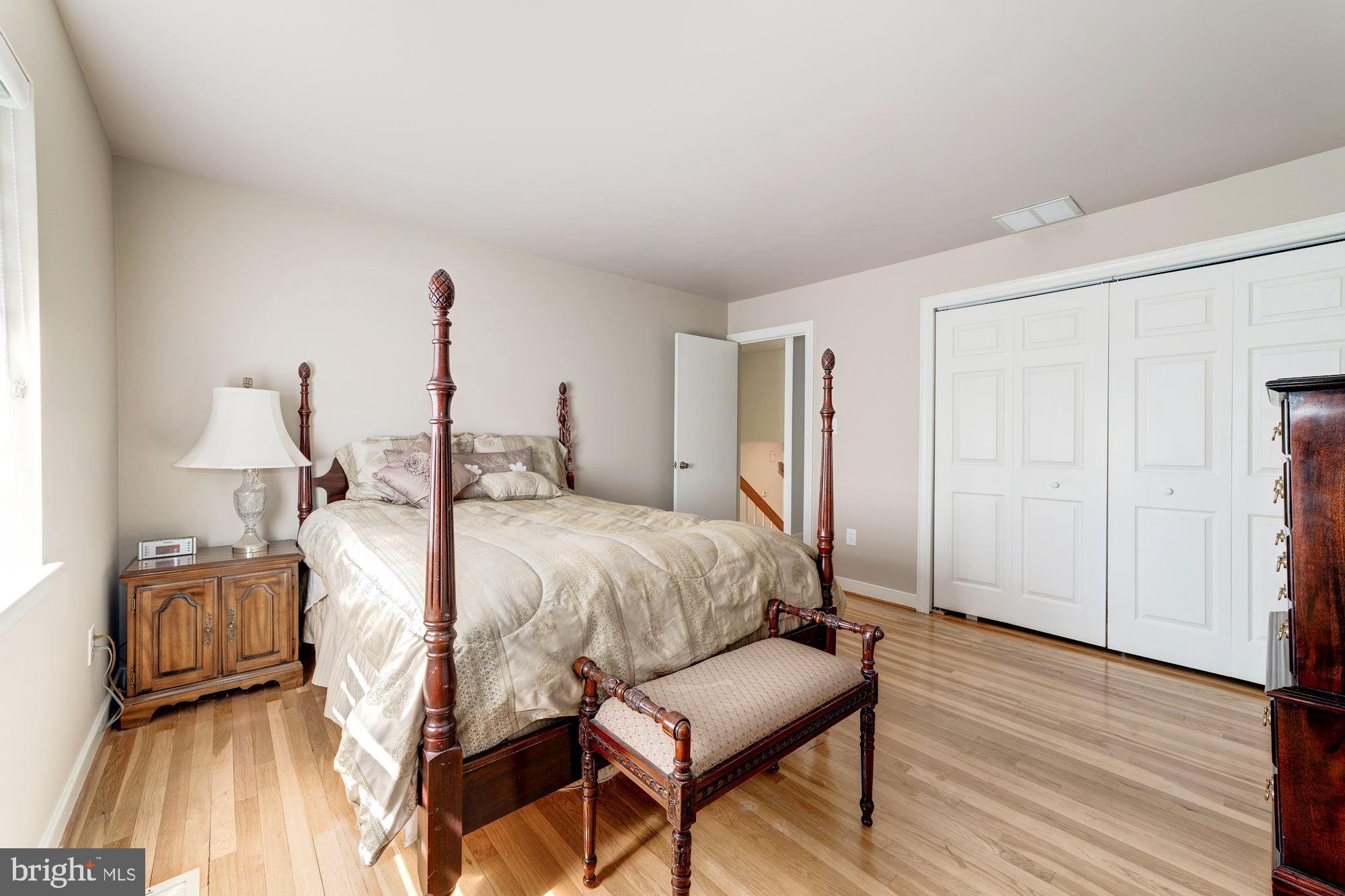 LAKE ANNE OF RESTON - Residential