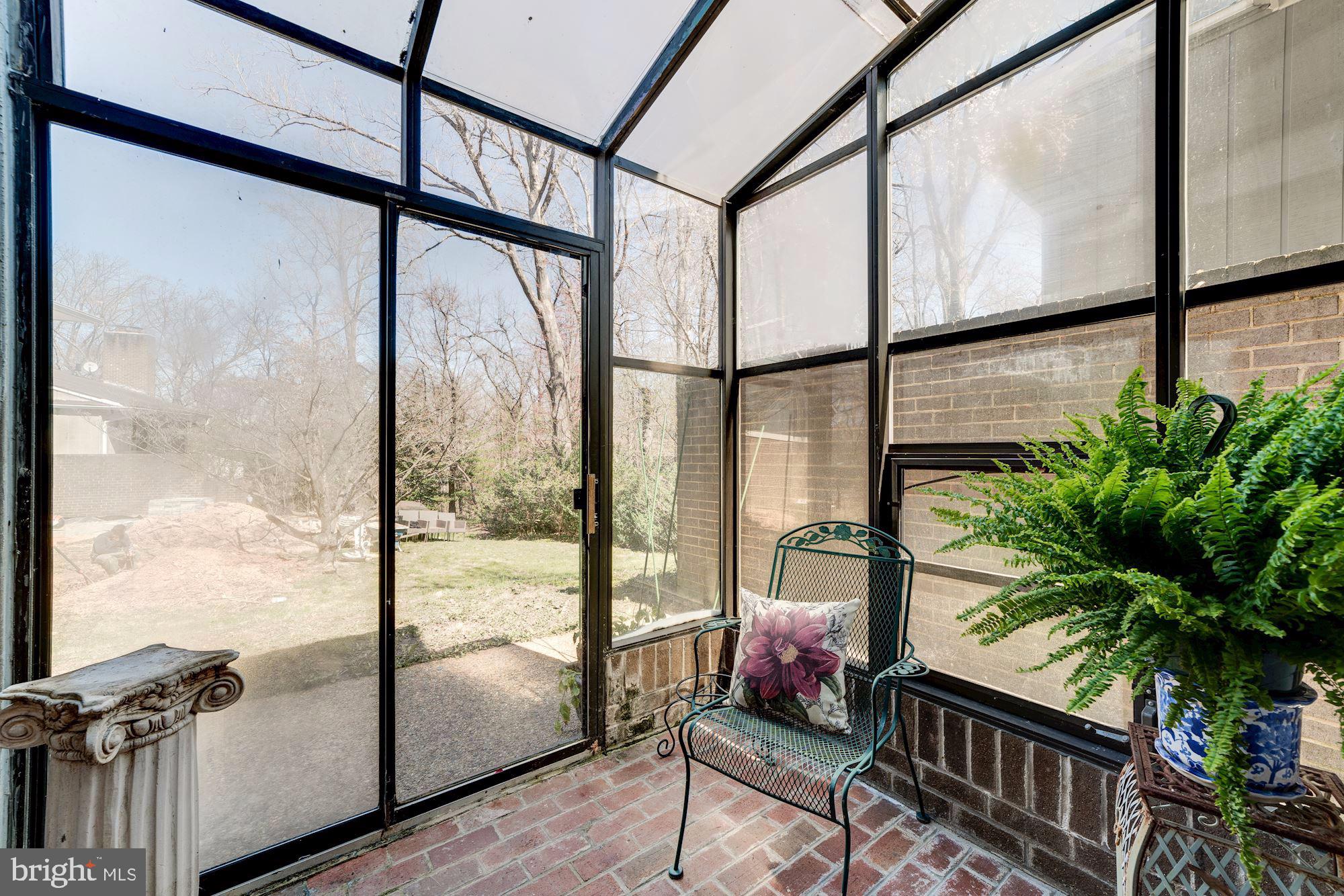 LAKE ANNE OF RESTON - Residential