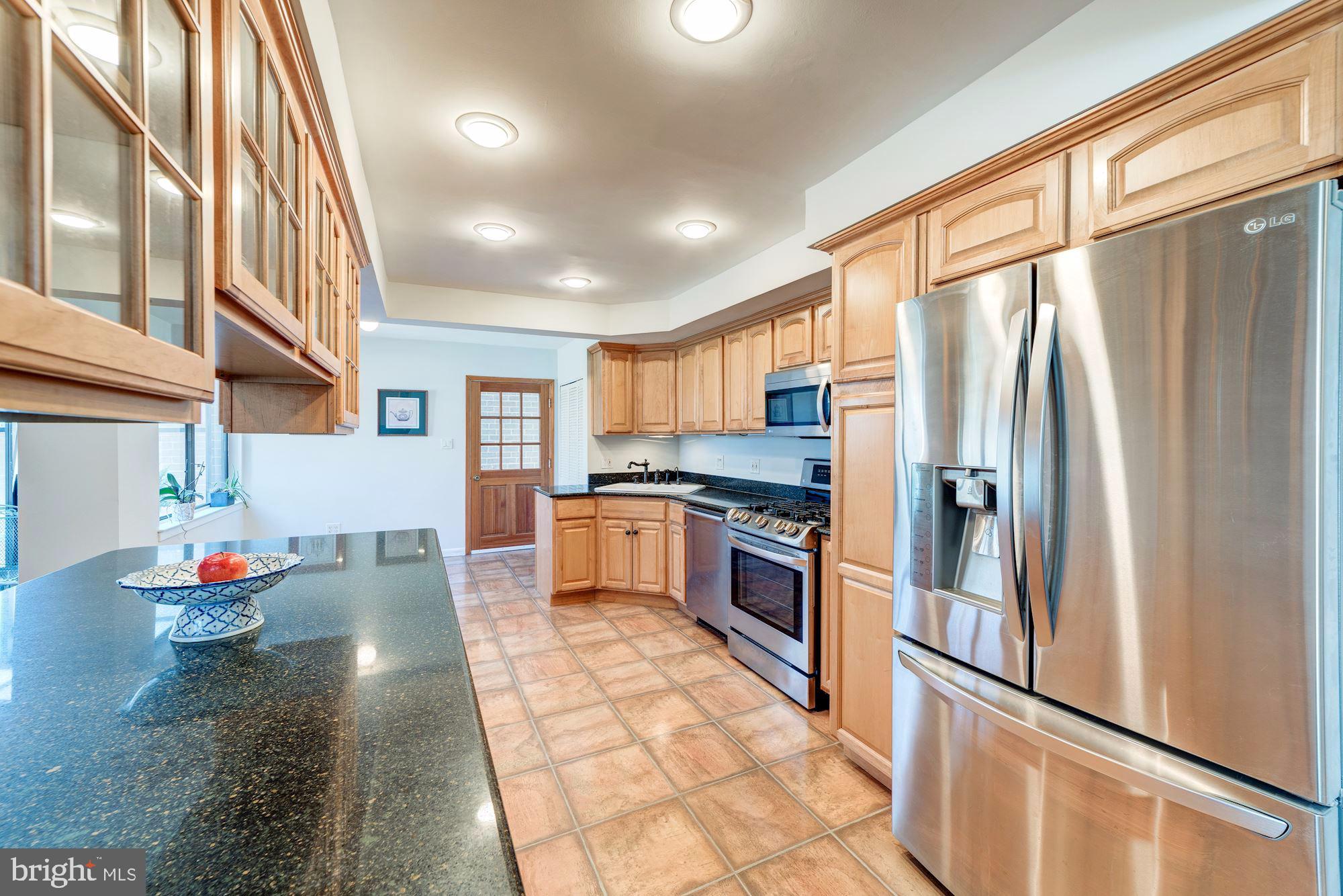 LAKE ANNE OF RESTON - Residential