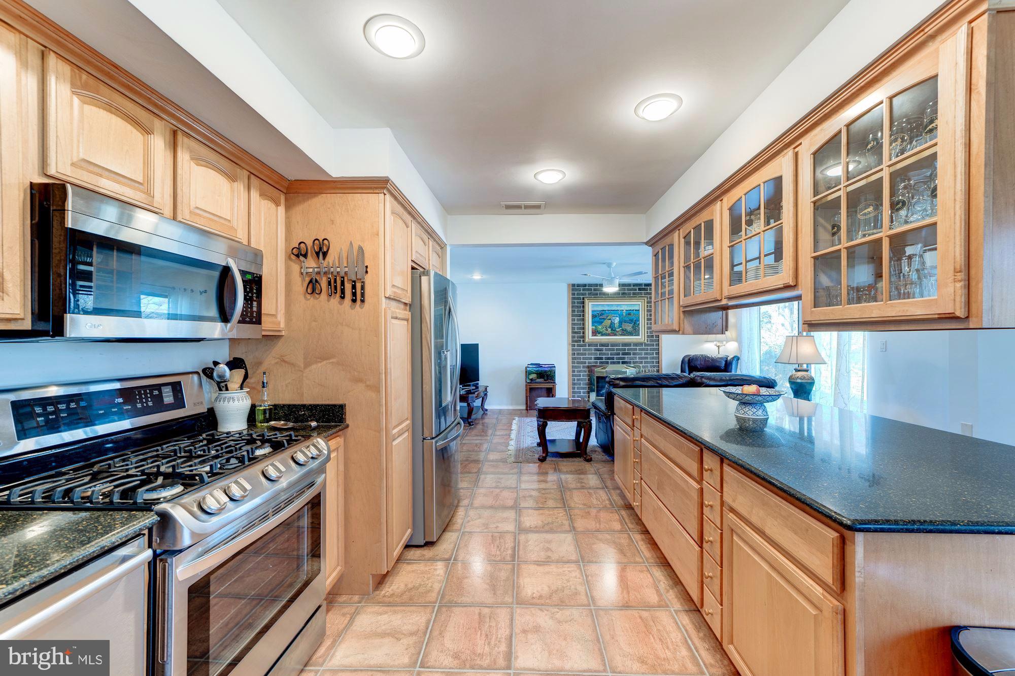 LAKE ANNE OF RESTON - Residential