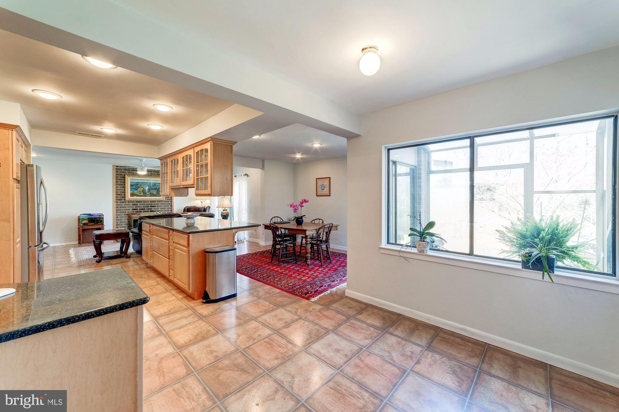 LAKE ANNE OF RESTON - Residential