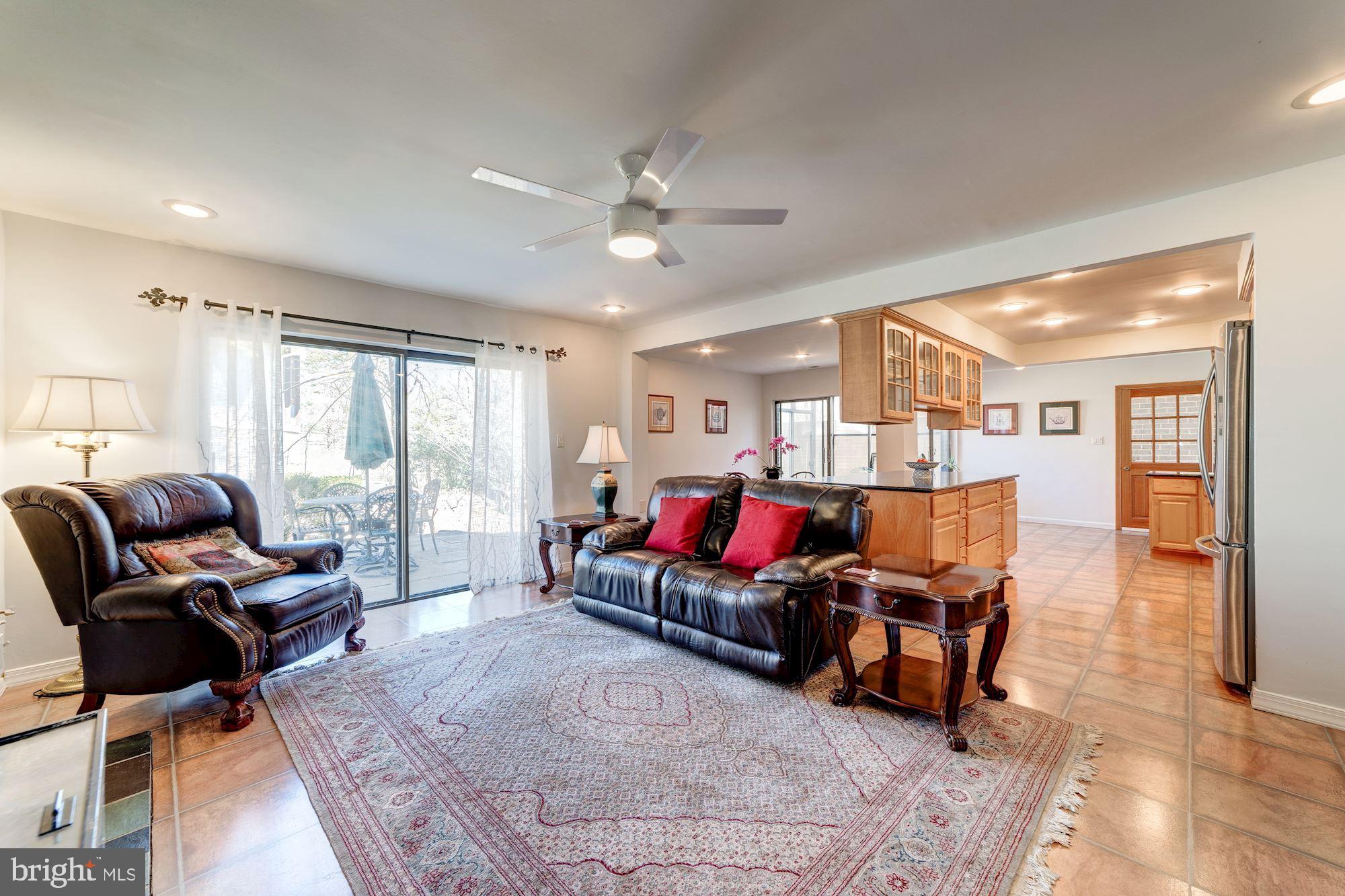 LAKE ANNE OF RESTON - Residential