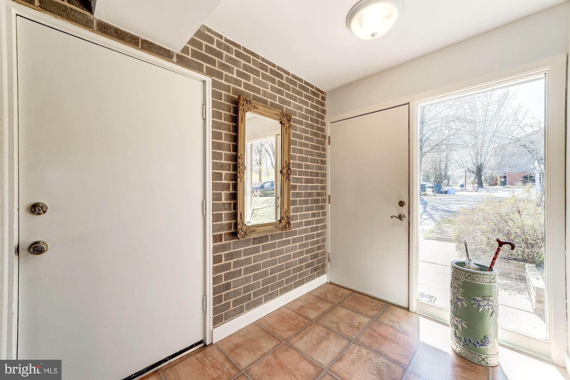 LAKE ANNE OF RESTON - Residential