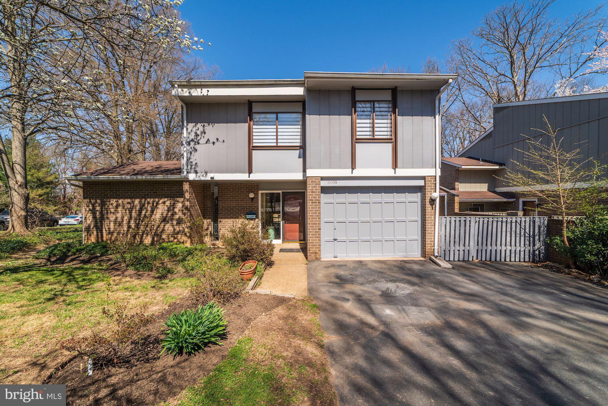LAKE ANNE OF RESTON - Residential