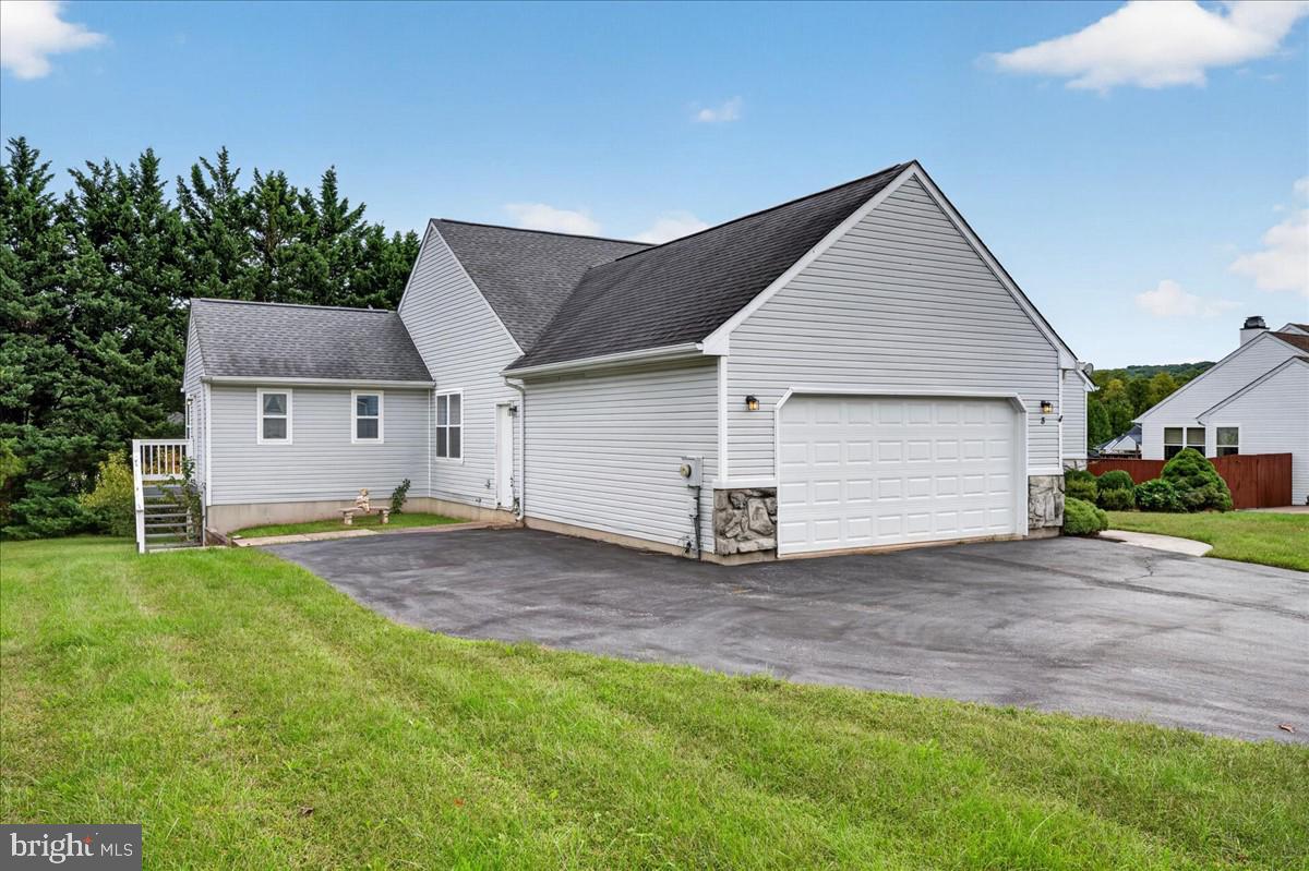 3 COBBLEFIELD DRIVE