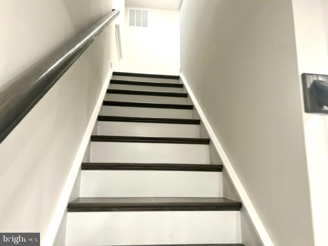 METRO WALK AT MOOREFIELD STATION - Residential Lease