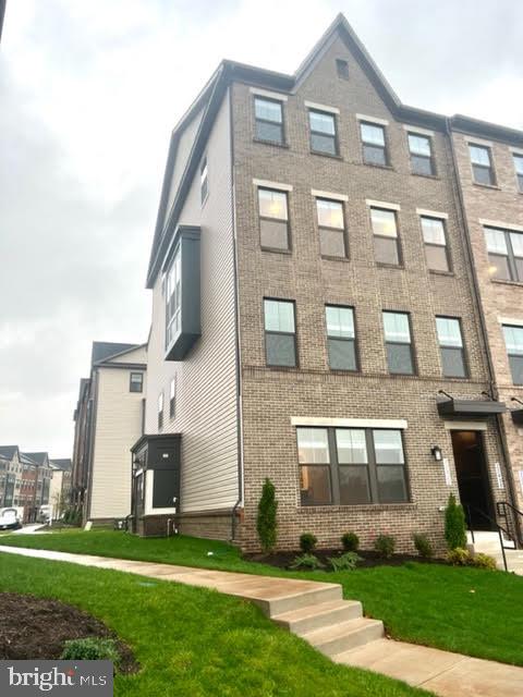 METRO WALK AT MOOREFIELD STATION - Residential Lease