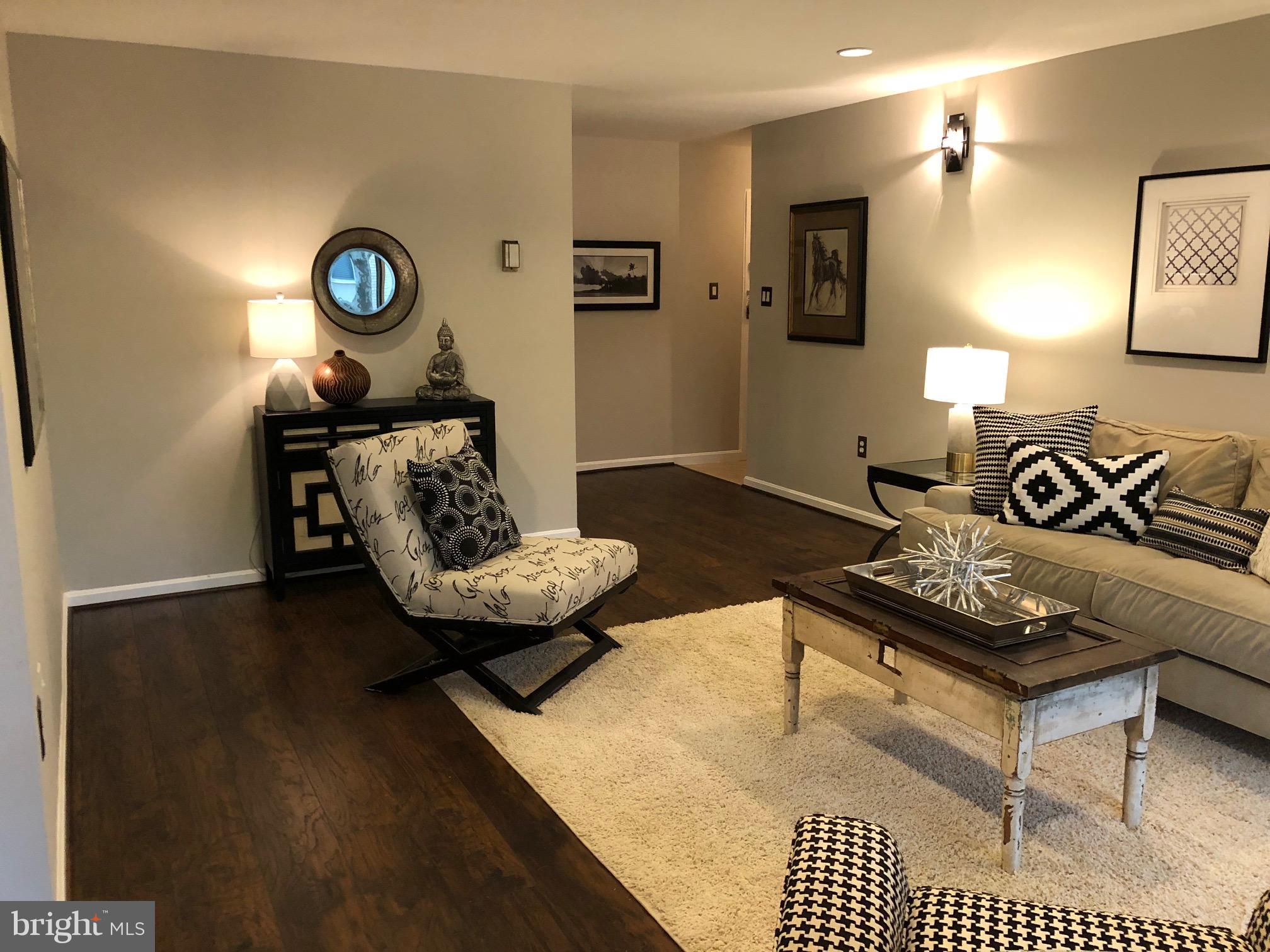 CANTERBURY SQUARE - Residential