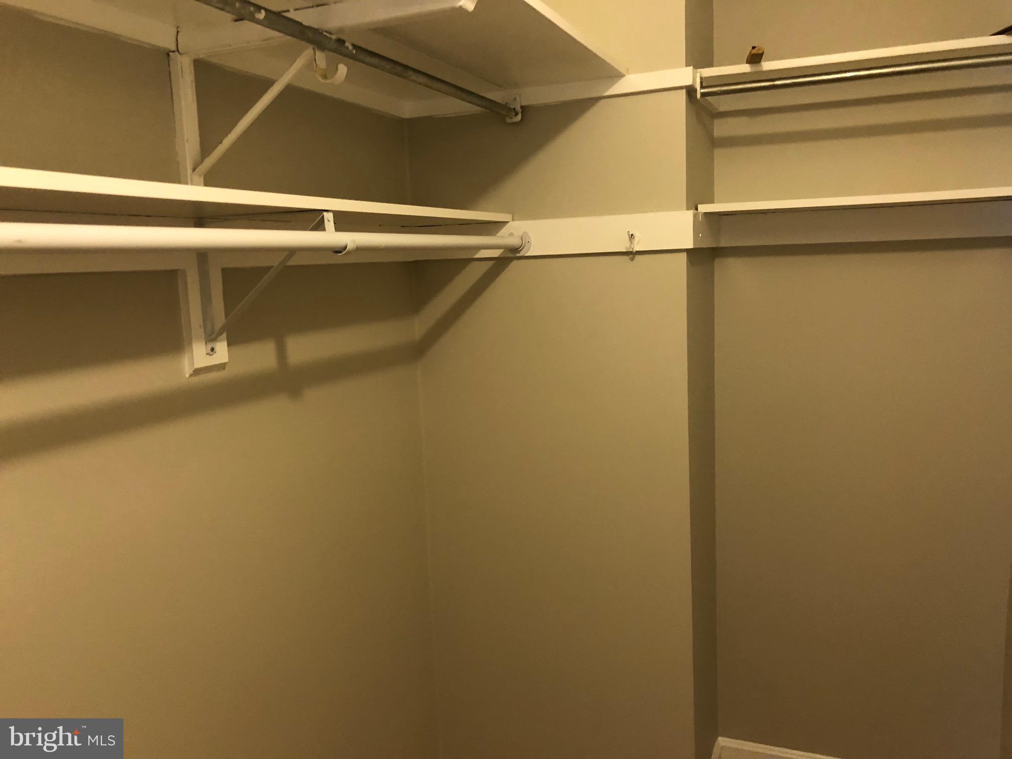 CANTERBURY SQUARE - Residential