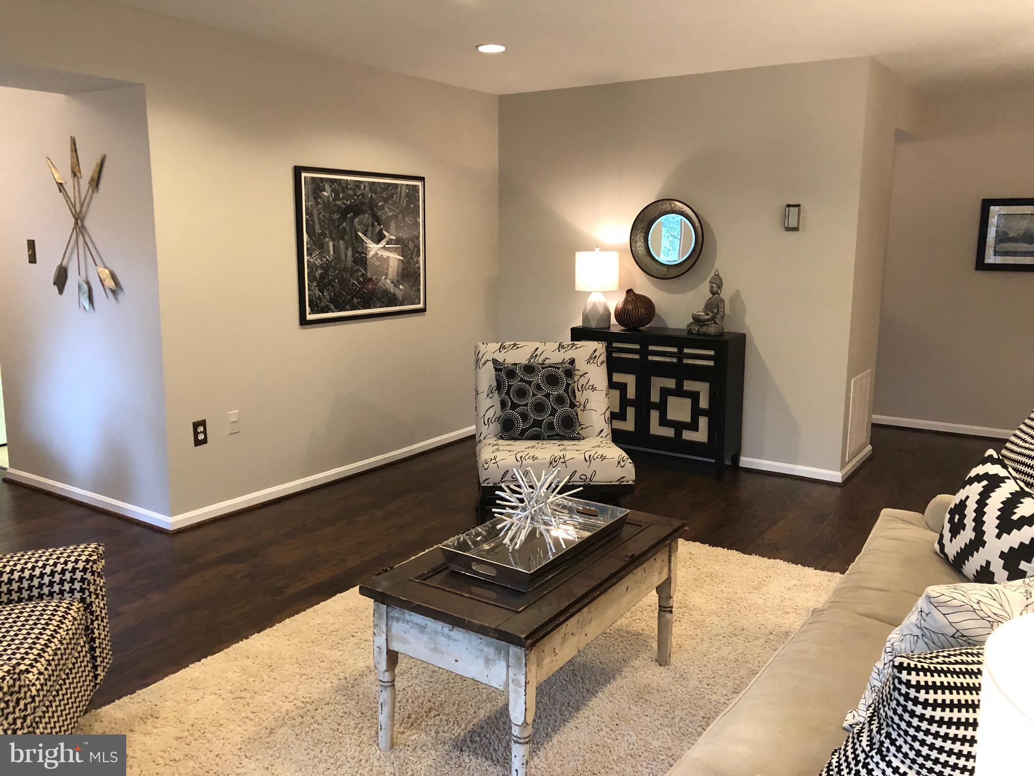 CANTERBURY SQUARE - Residential