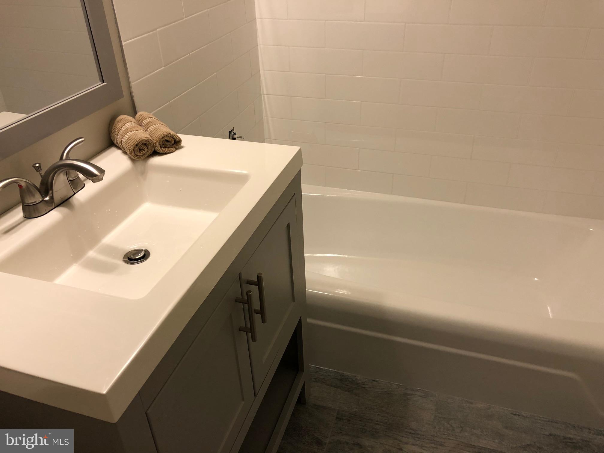 CANTERBURY SQUARE - Residential