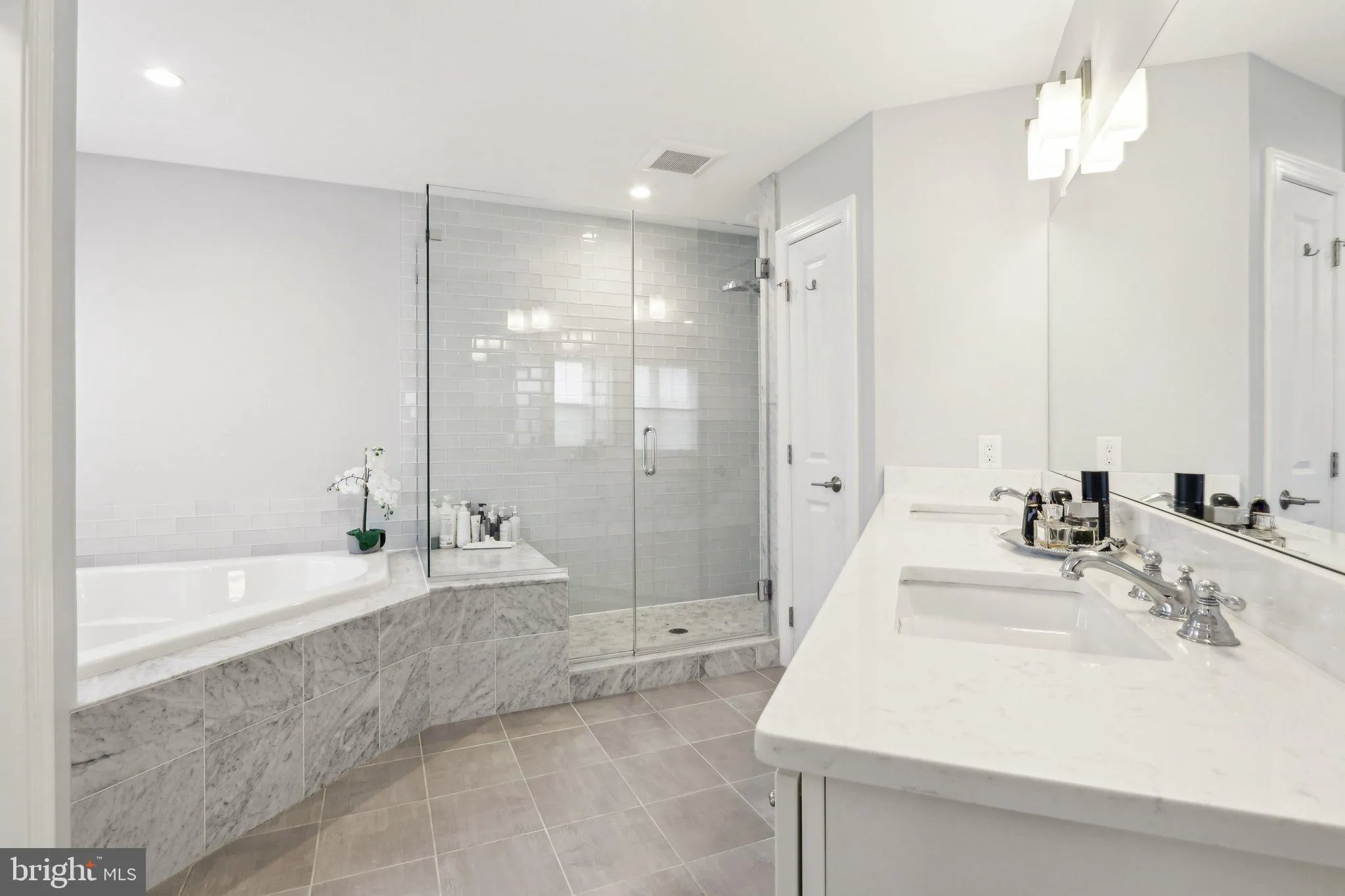 Plymouth Meeting, Pennsylvania 19462, United States, 4 Bedrooms Bedrooms, ,4 BathroomsBathrooms,Residential,Contingent,158368