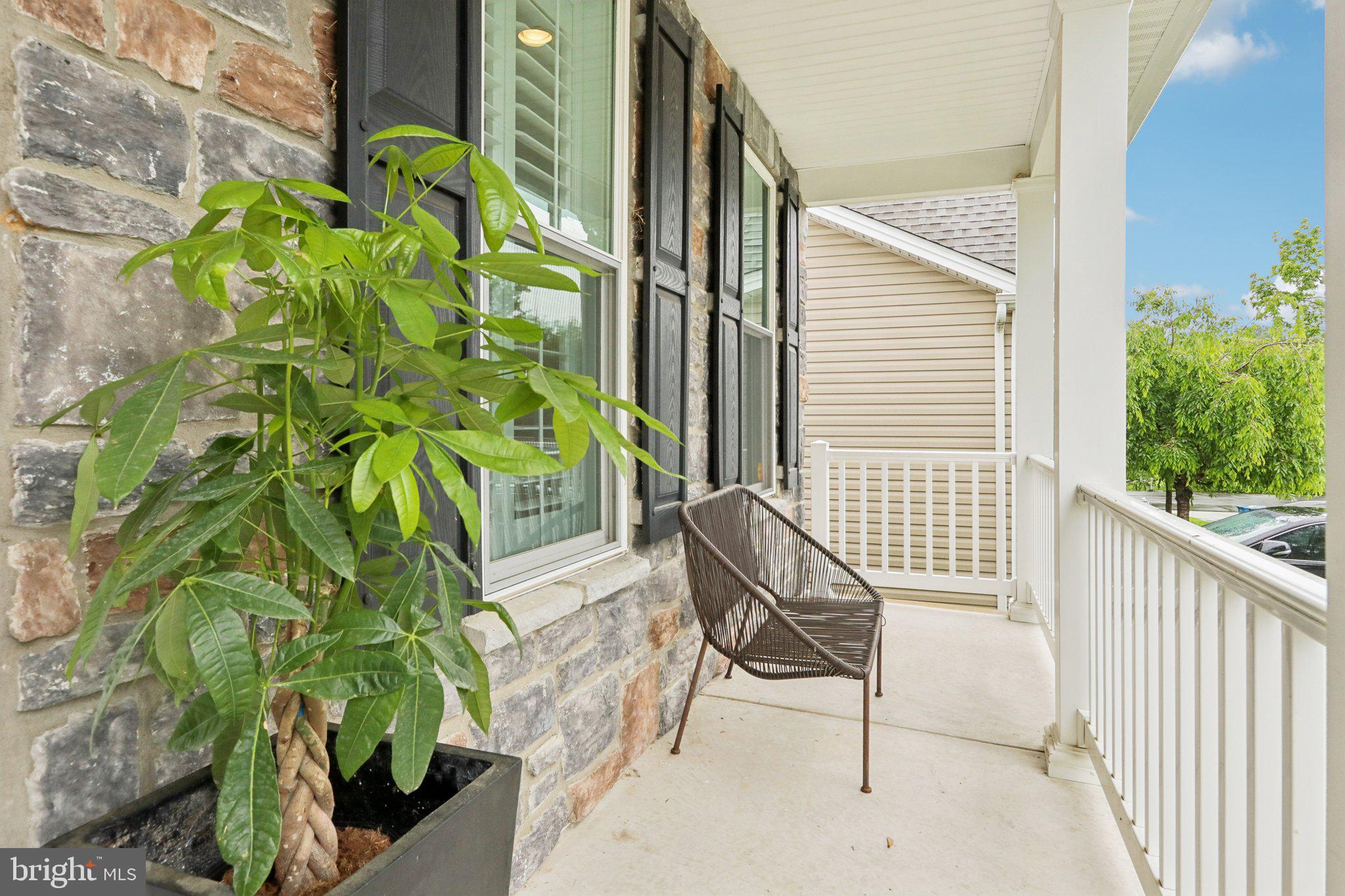 31 DICKINSON LANE
