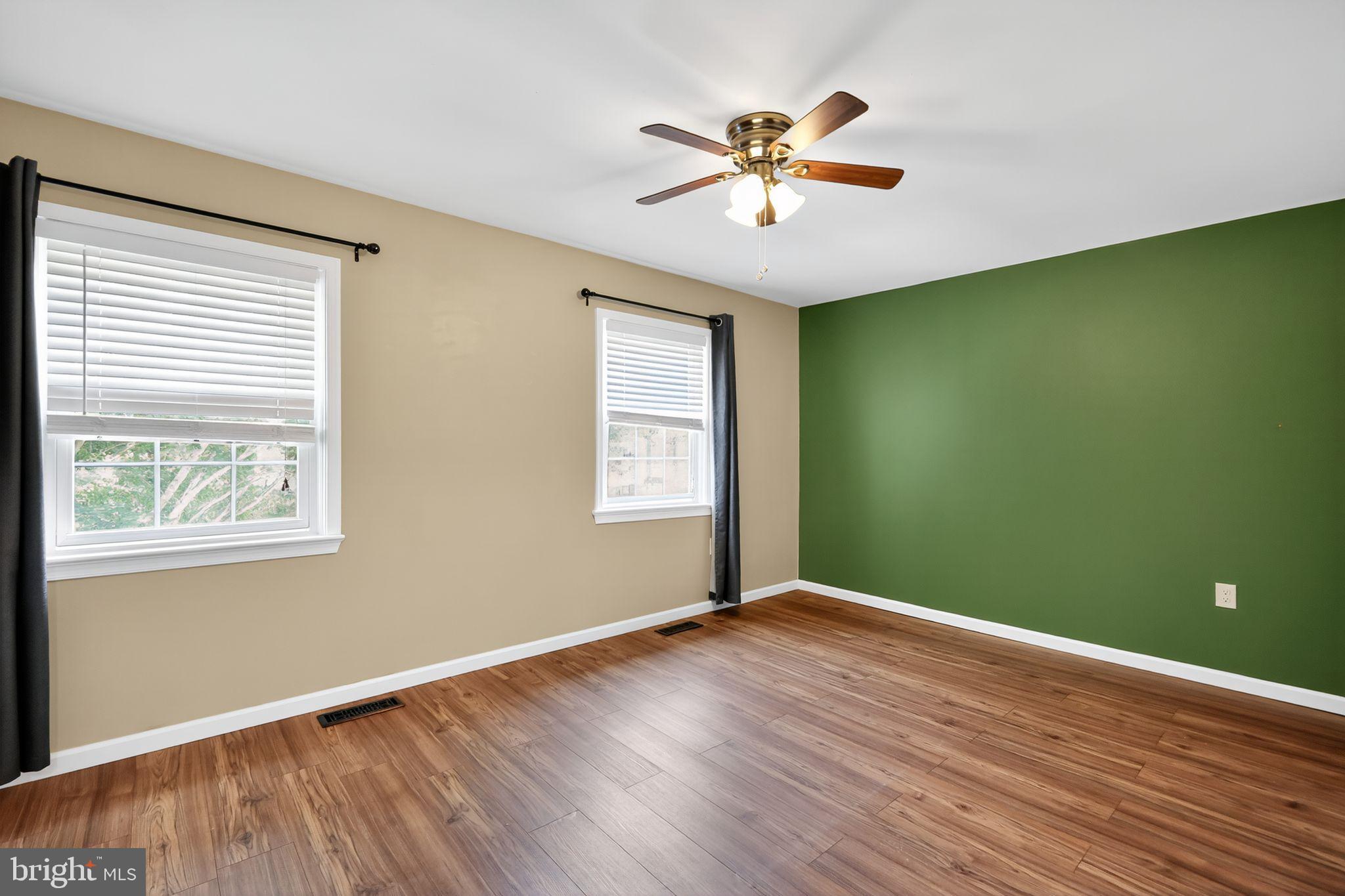 REGENT SQUARE - Residential Lease