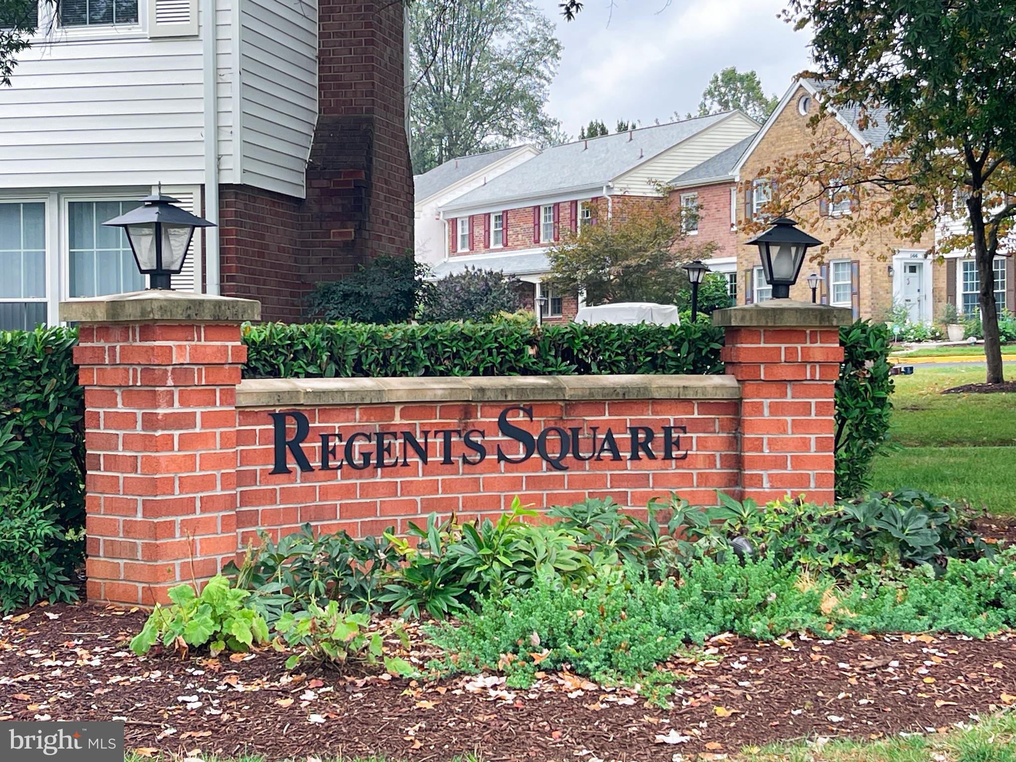 REGENT SQUARE - Residential Lease