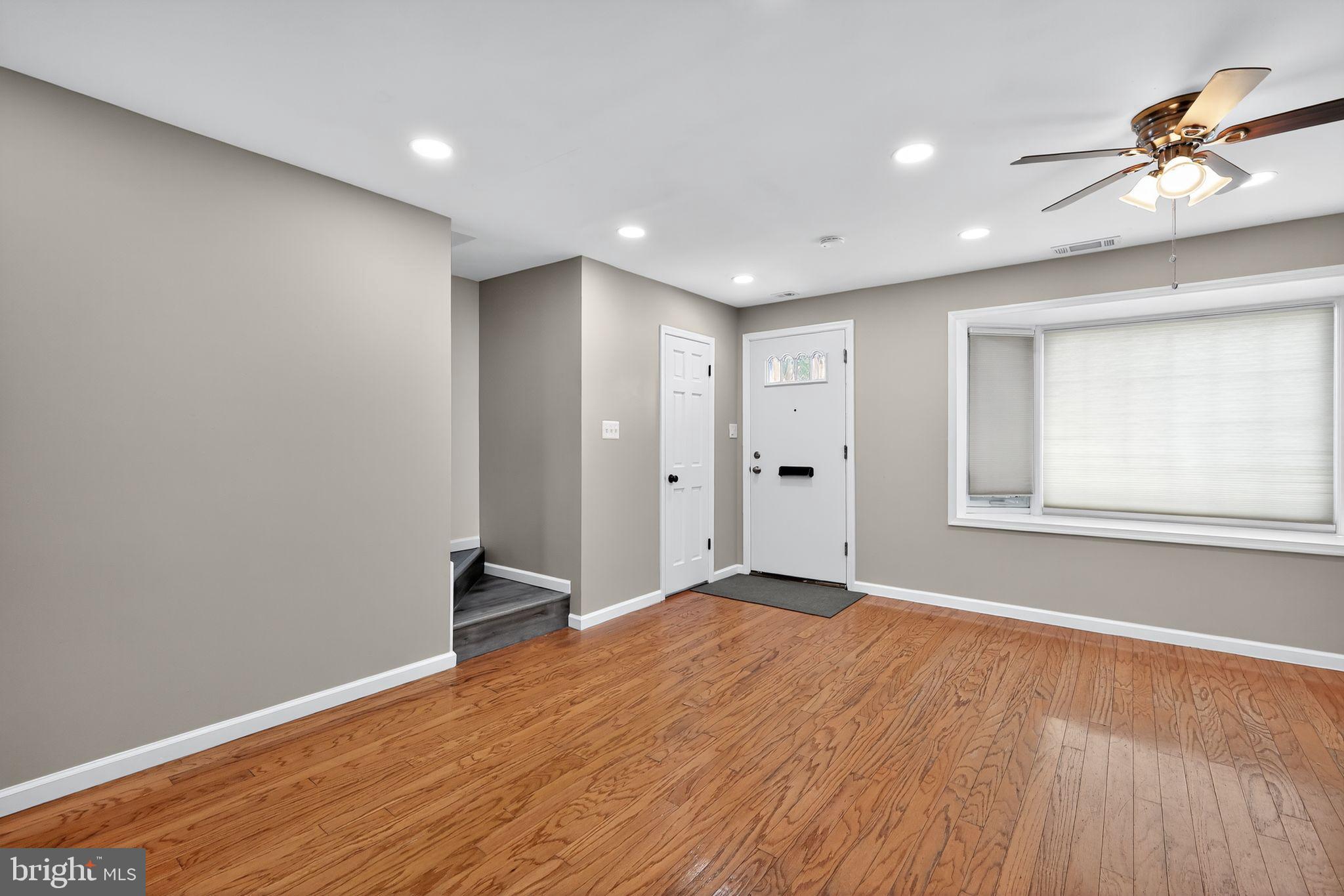 REGENT SQUARE - Residential Lease